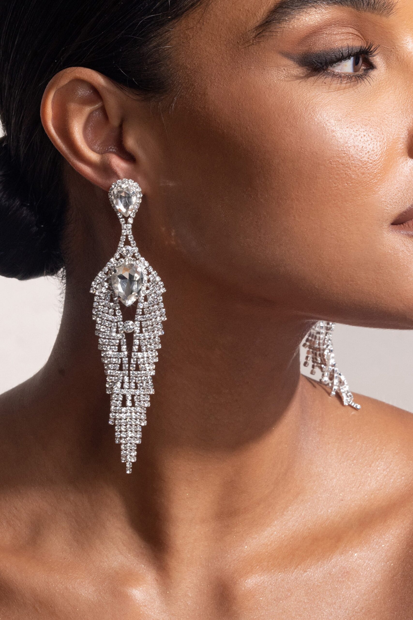 e56942b9295378587d36bc9e853c7e02.jpeg Fashionslee Women Silver Diamante Tassel Teardrop Drop Earrings