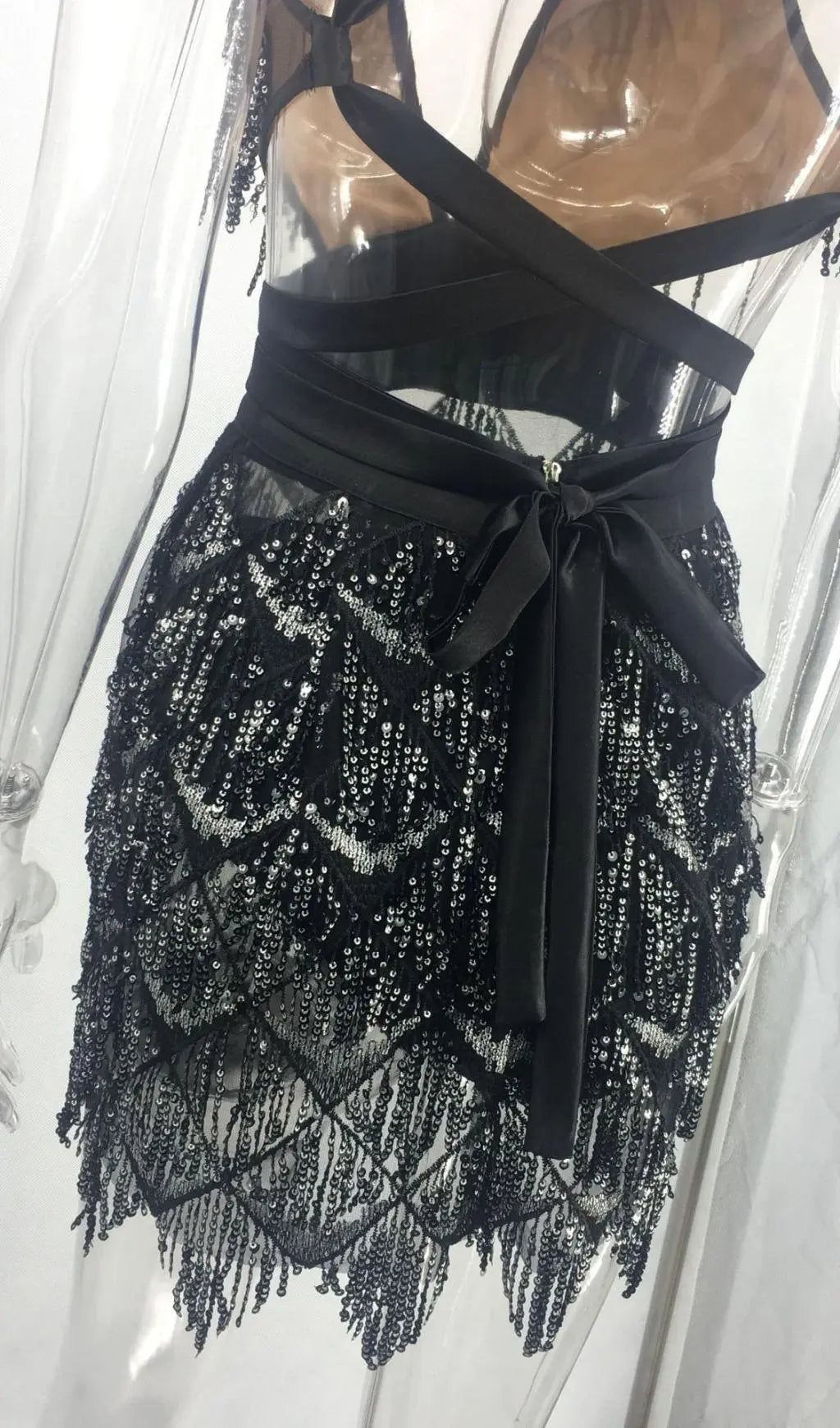 e81efd3fb855350fc538389200e3e2a7.jpeg Fashionslee Women Black Sequin Backless Mini Dress