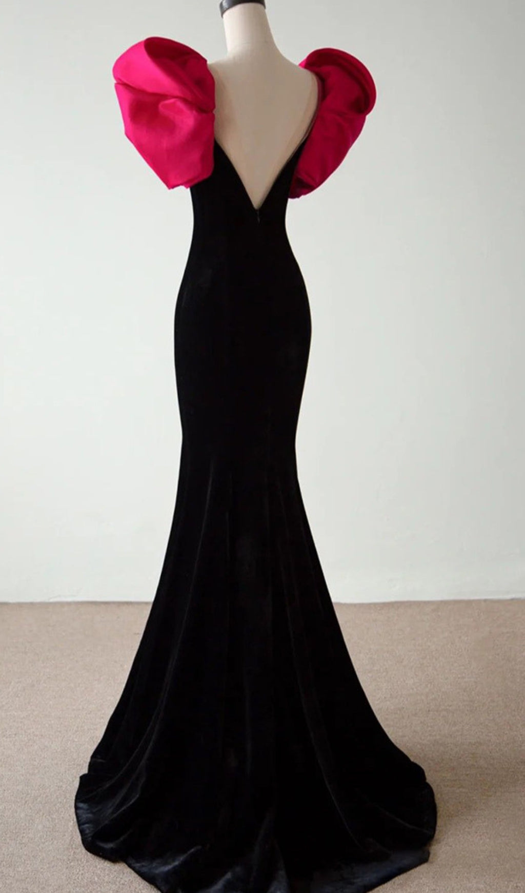 e862200b6ec28653036e52d91dfbded5.jpeg Fashionslee Women Red Puff Sleeve Black Maxi Dress