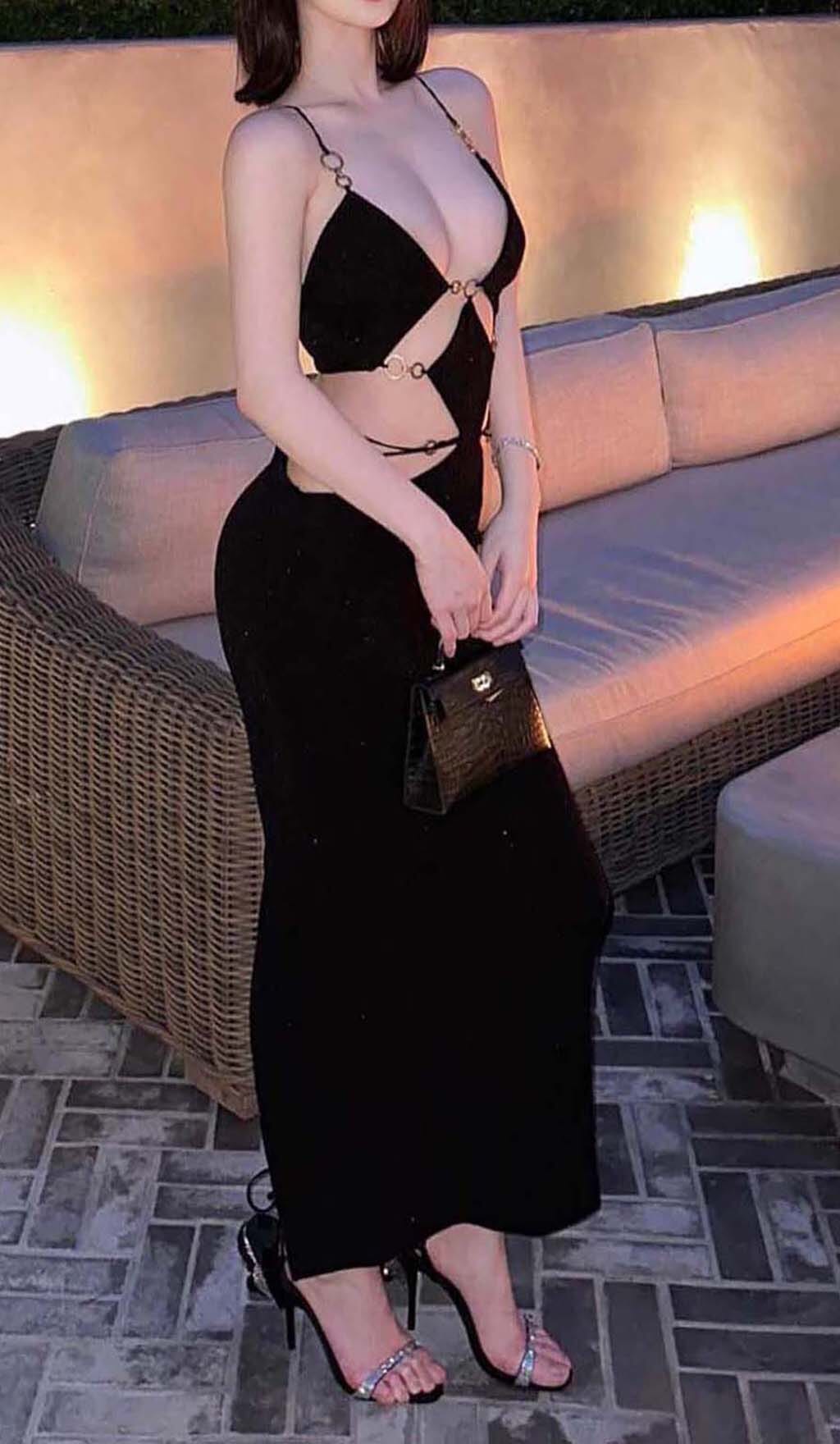 Fashionslee Women Cutout Chain Maxi Dress In Black