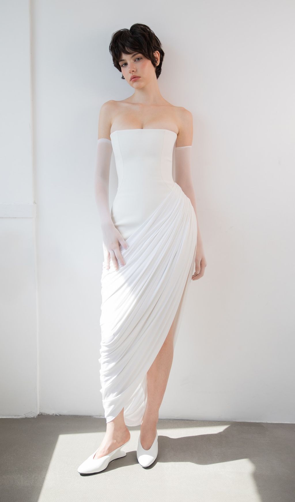e8e2c2a4adcb8c8c2d3cc403bace1a1b.jpg Fashionslee Women Julianne White Strapless Maxi Dress