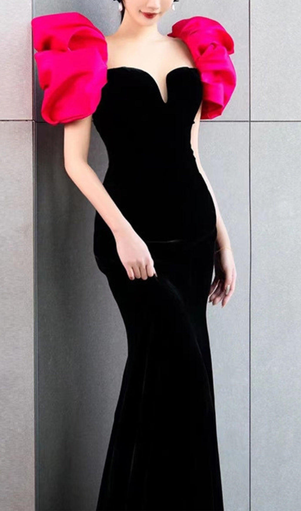 ea1f0068170cfd1147f33faa14052bf8.jpeg Fashionslee Women Red Puff Sleeve Black Maxi Dress