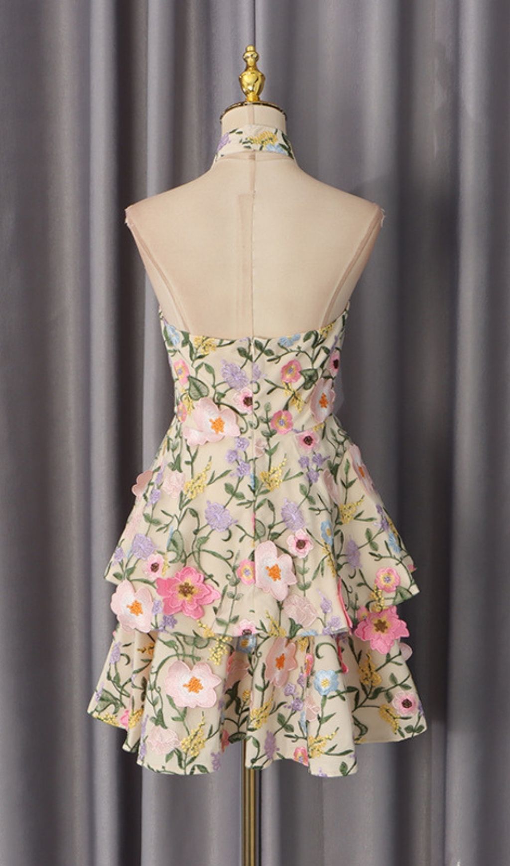 ea7571e1e8b13b64741ffb5750a19171.jpg Fashionslee Women Dyllis Halterneck Flower Embroidered Mini Dress