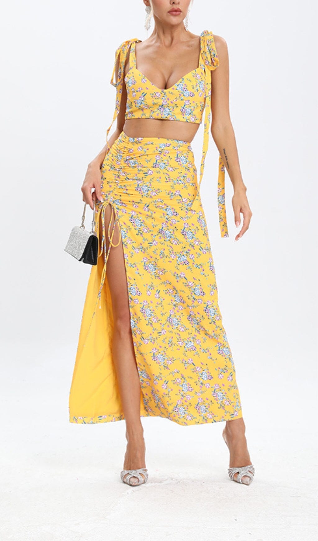 ea8e1145a09636c594cc41d260b13c32.jpeg Fashionslee Women Floral Design Two Piece Set In Yellow