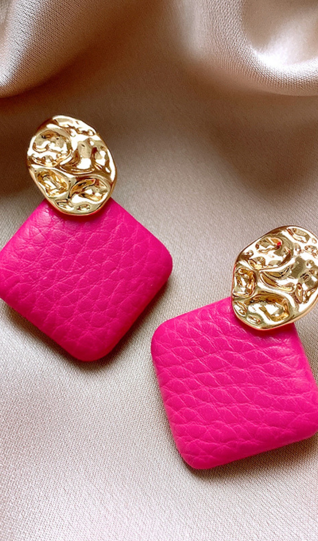 eae6e66341bce2c31a1d81a6cea01b2c.jpg Fashionslee Women Dakota Pink Earrings