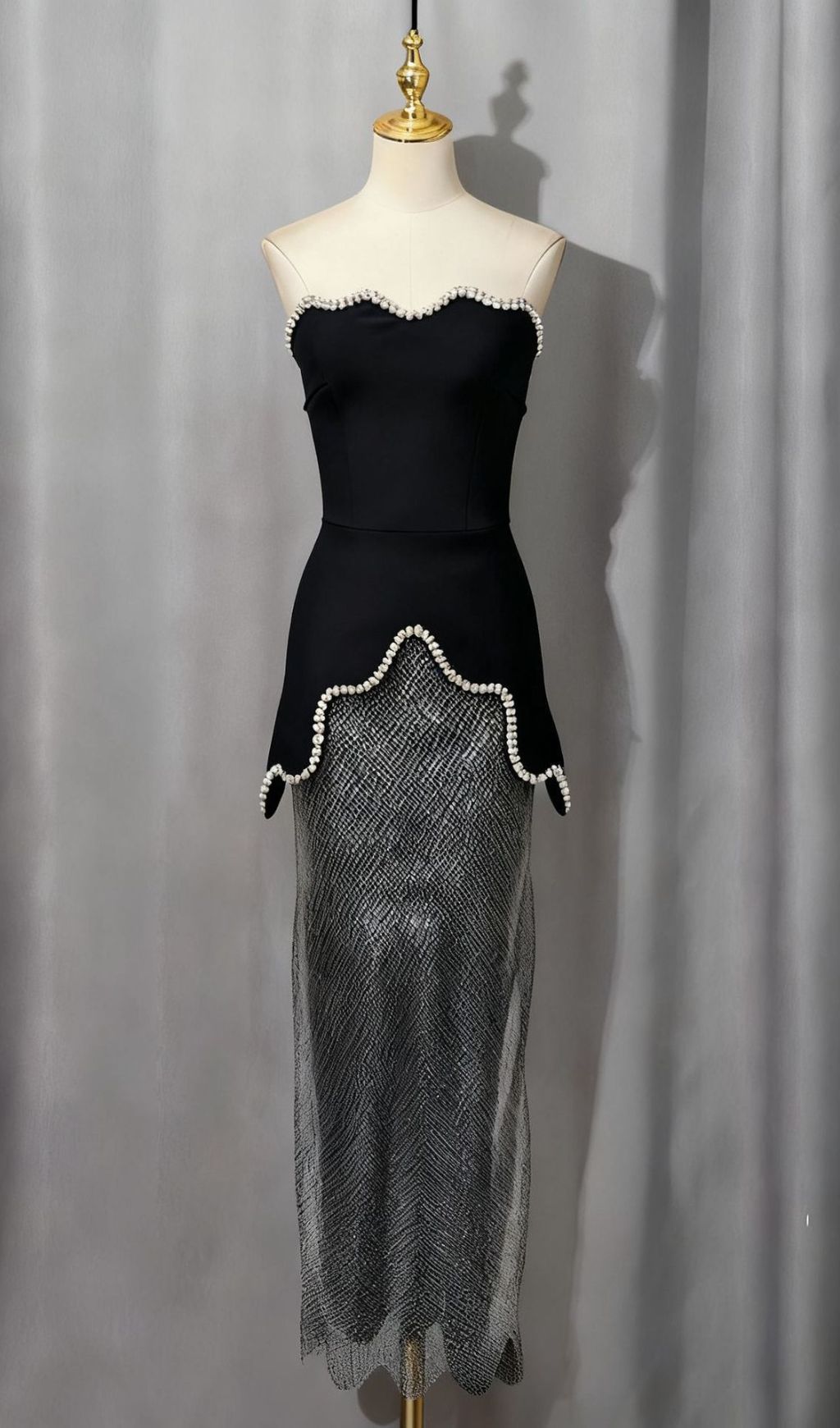 eaef7b93e5eda10841a72f17b4ac21ac.jpg Fashionslee Women Itamar Black Beaded Top & Skirt Set