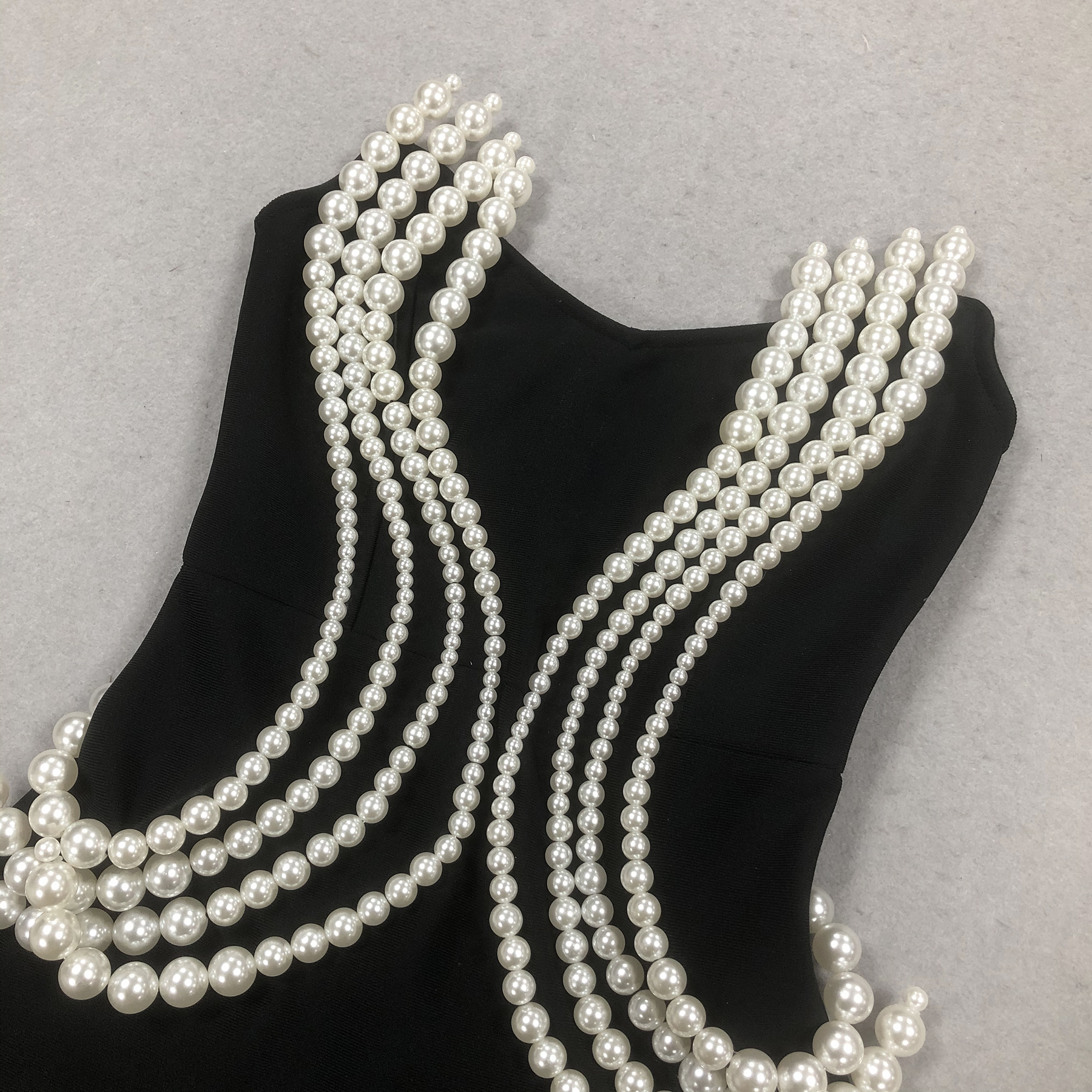 ec61f0fcd400ad1ce9ab599af93f82b5.jpg Fashionslee Women Debra Black Strapless Pearl Maxi Dress