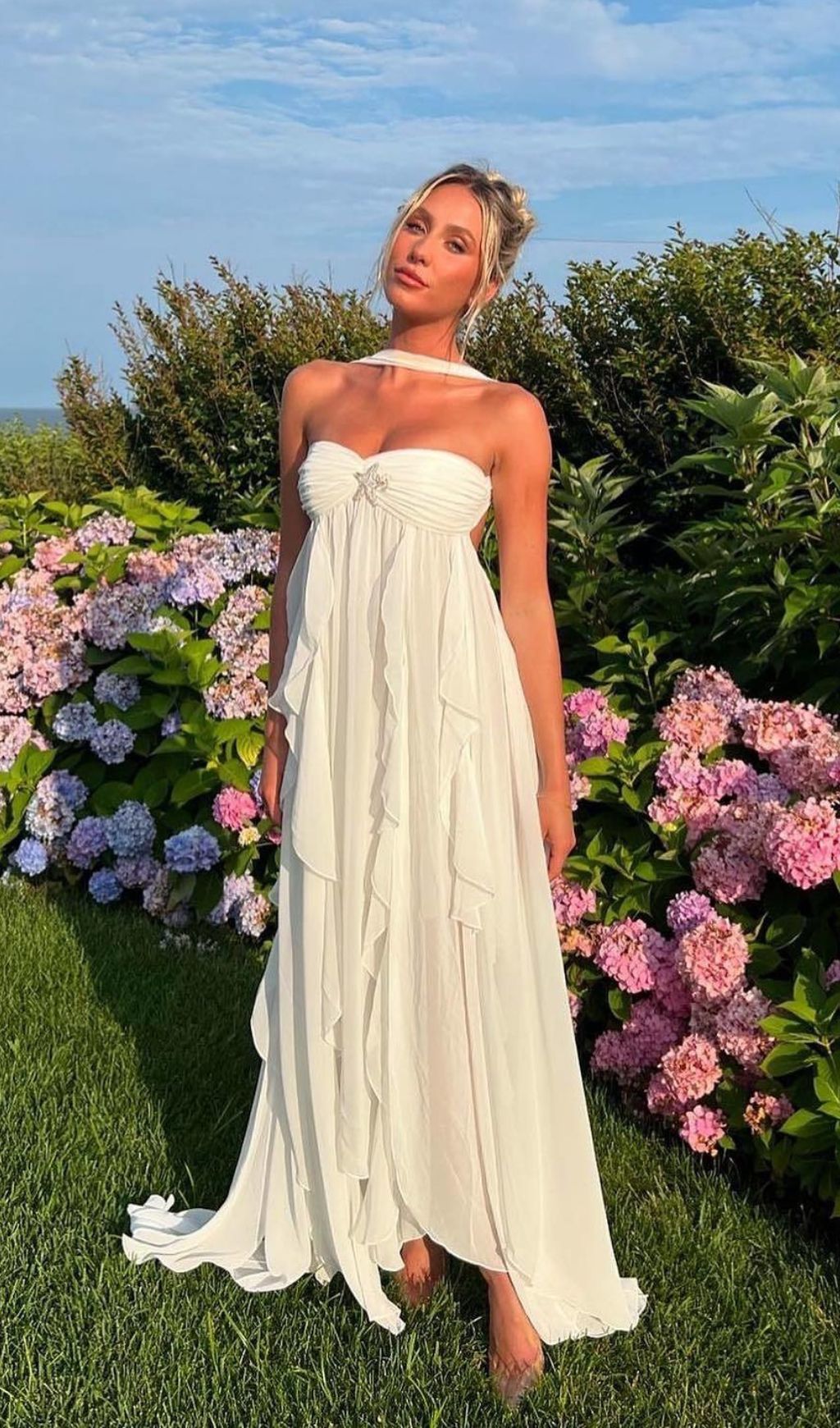 ec93589487d1f1e5bb6f957a77c170fb.jpg Fashionslee Women Frayne White Layered Backless Maxi Dress