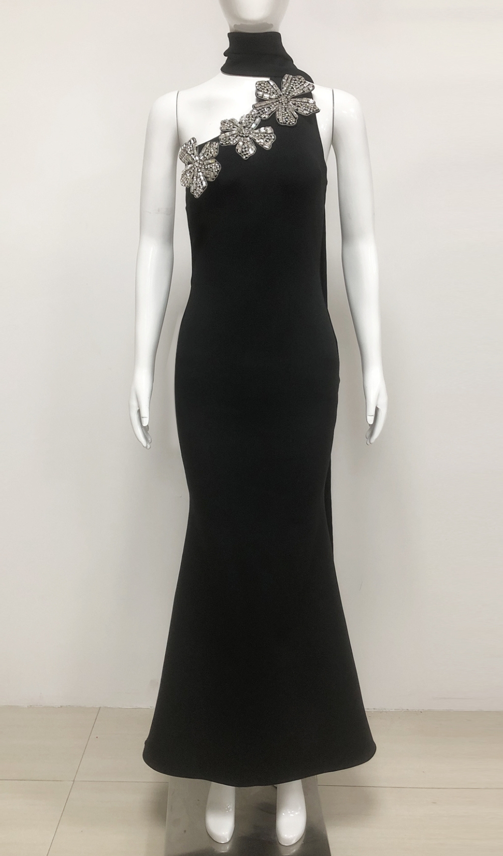 Fashionslee Women Emily Black Diamond Flower Bandage Maxi Dress