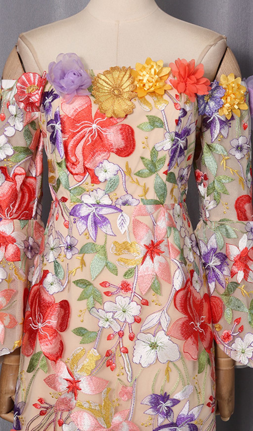 eda8c709772dbb08cbd8b4e332f025f8.jpg Fashionslee Women Iga Flower Embroidery Long Sleeve Mini Dress