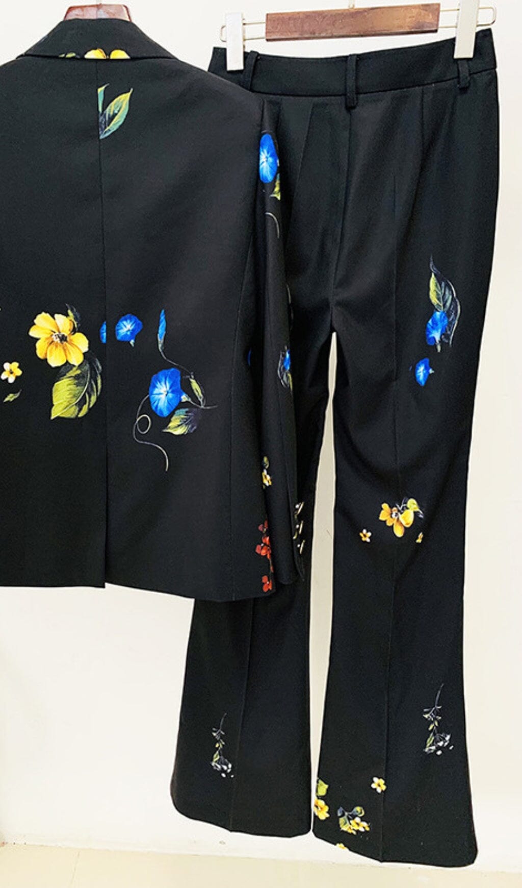 ee9b806682663a5e6f8a1f472e2e0740.jpeg Fashionslee Women Printed Button Jacket Suit In Black