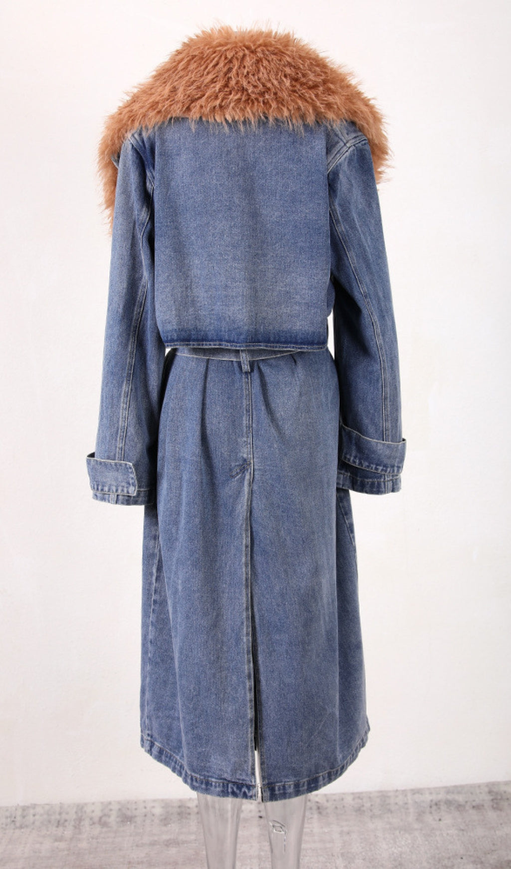 VINTAGE DENIM COAT WITH FAUX FUR COLLAR - OWNCI VINTAGE DENIM COAT WITH FAUX FUR COLLAR - OWNCI