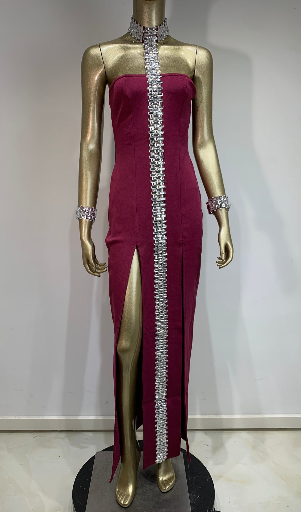 Fashionslee Women Bubba Bandage Maxi Dress With Diamond Choker And Bracelet