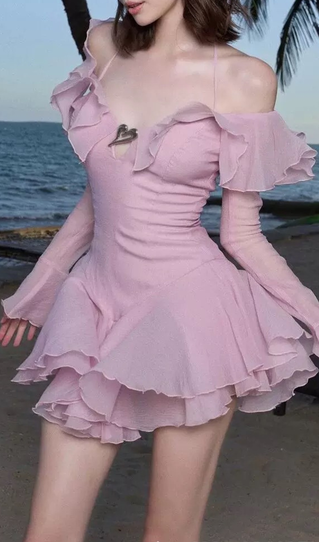 f30eb72e6737020a3c4091cc42cfe949.jpg Fashionslee Women Brandee Pink Long Sleeve Ruffle Hem Mini Dress
