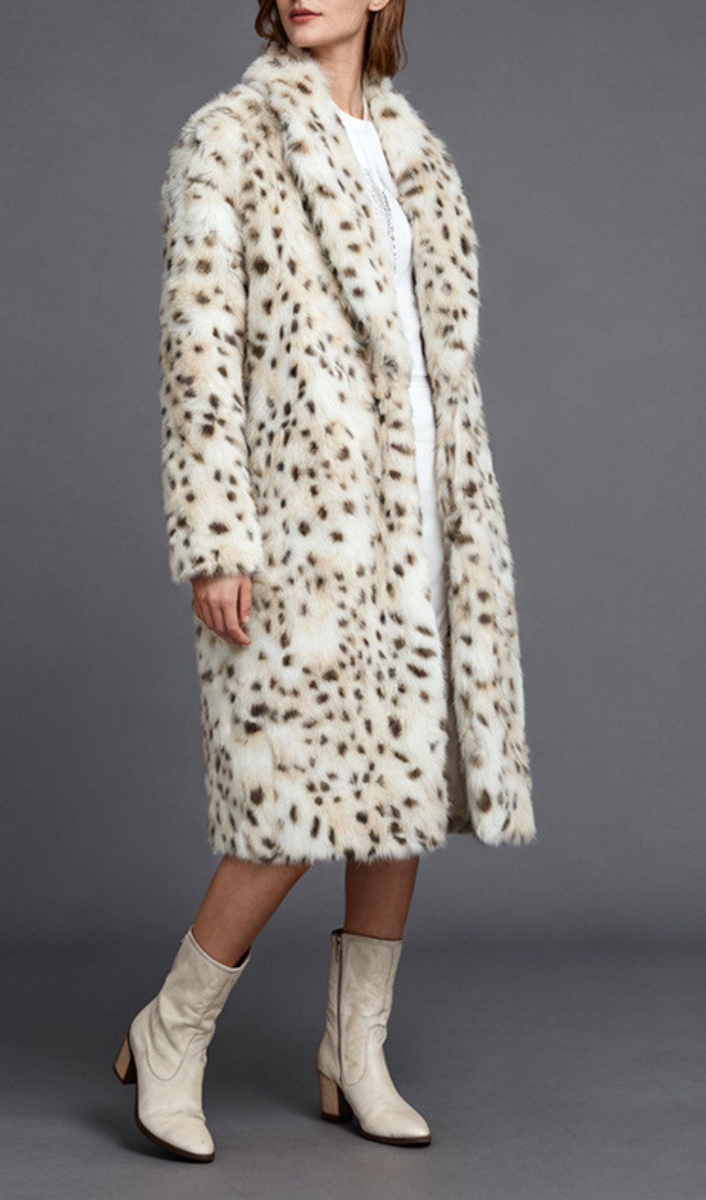 f342f8d4b41a9e9960563a4b0f2de30c.jpg Fashionslee Women Inti Faux Fur Coat