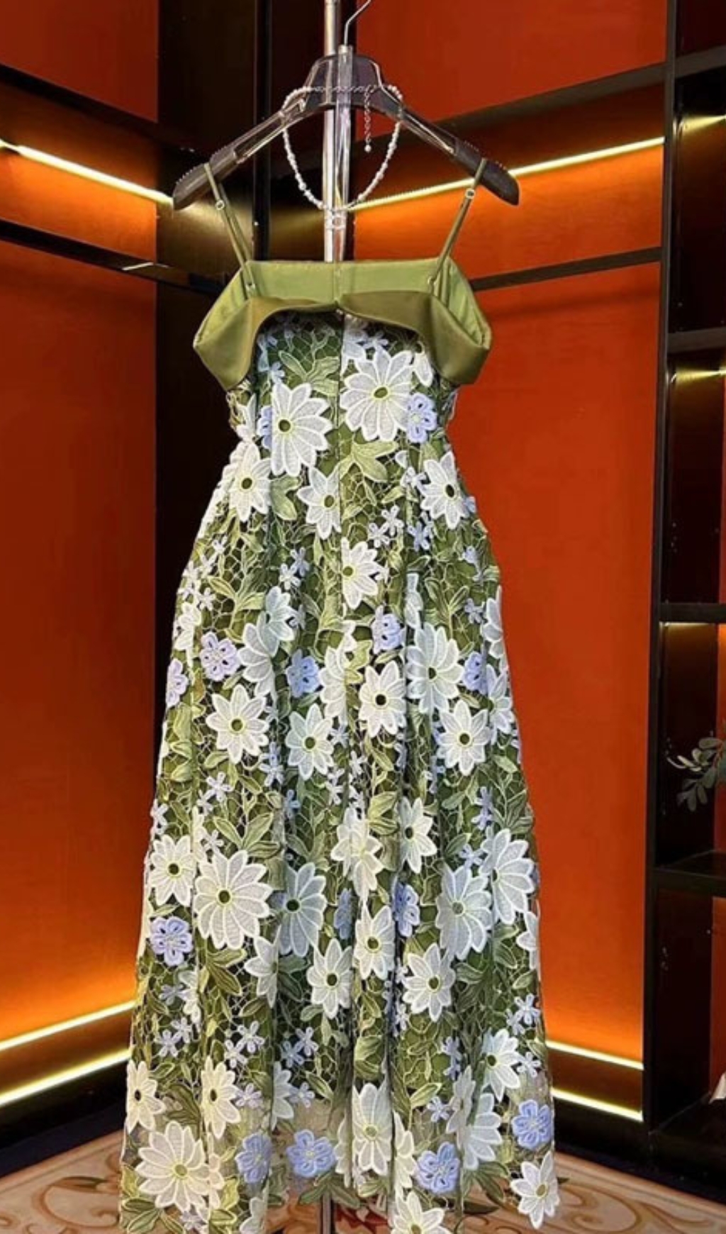 f35ae04398cecb42466c7ba95f28f5b6.jpg Fashionslee Women Drago Green Flower Midi Dress