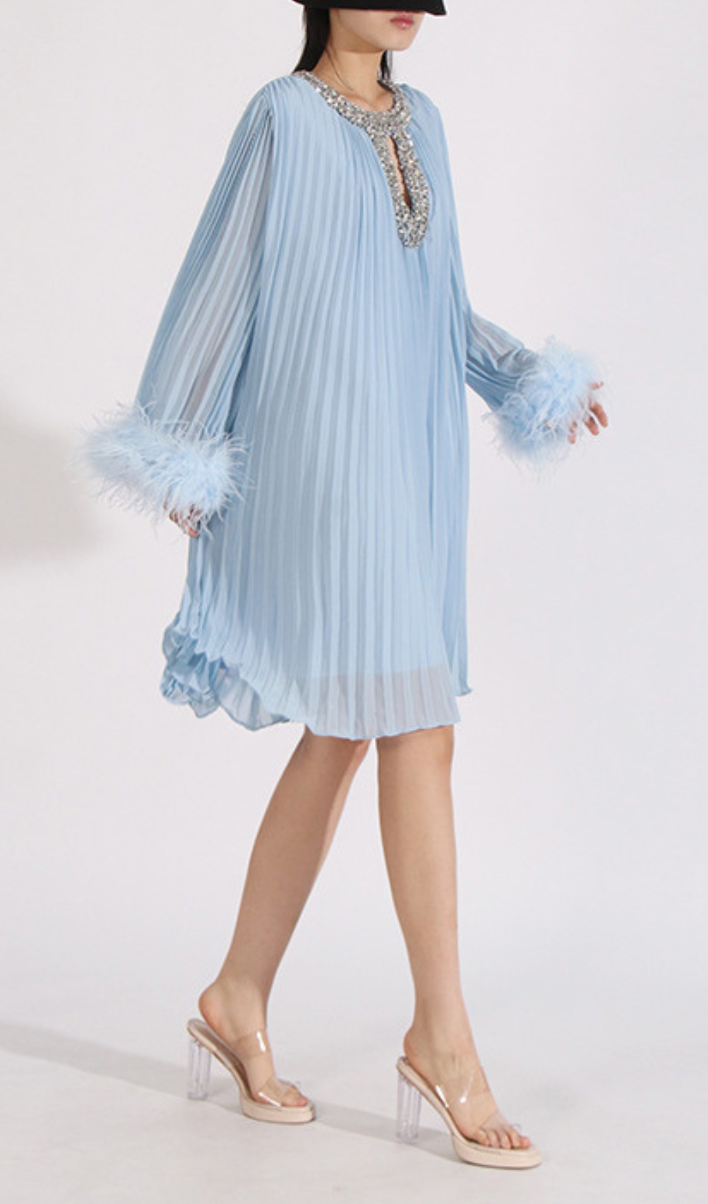 f5540567a305d23b69692fe5f7943e98.jpg Fashionslee Women Carlson Diamond Fold Feather Mini Dress