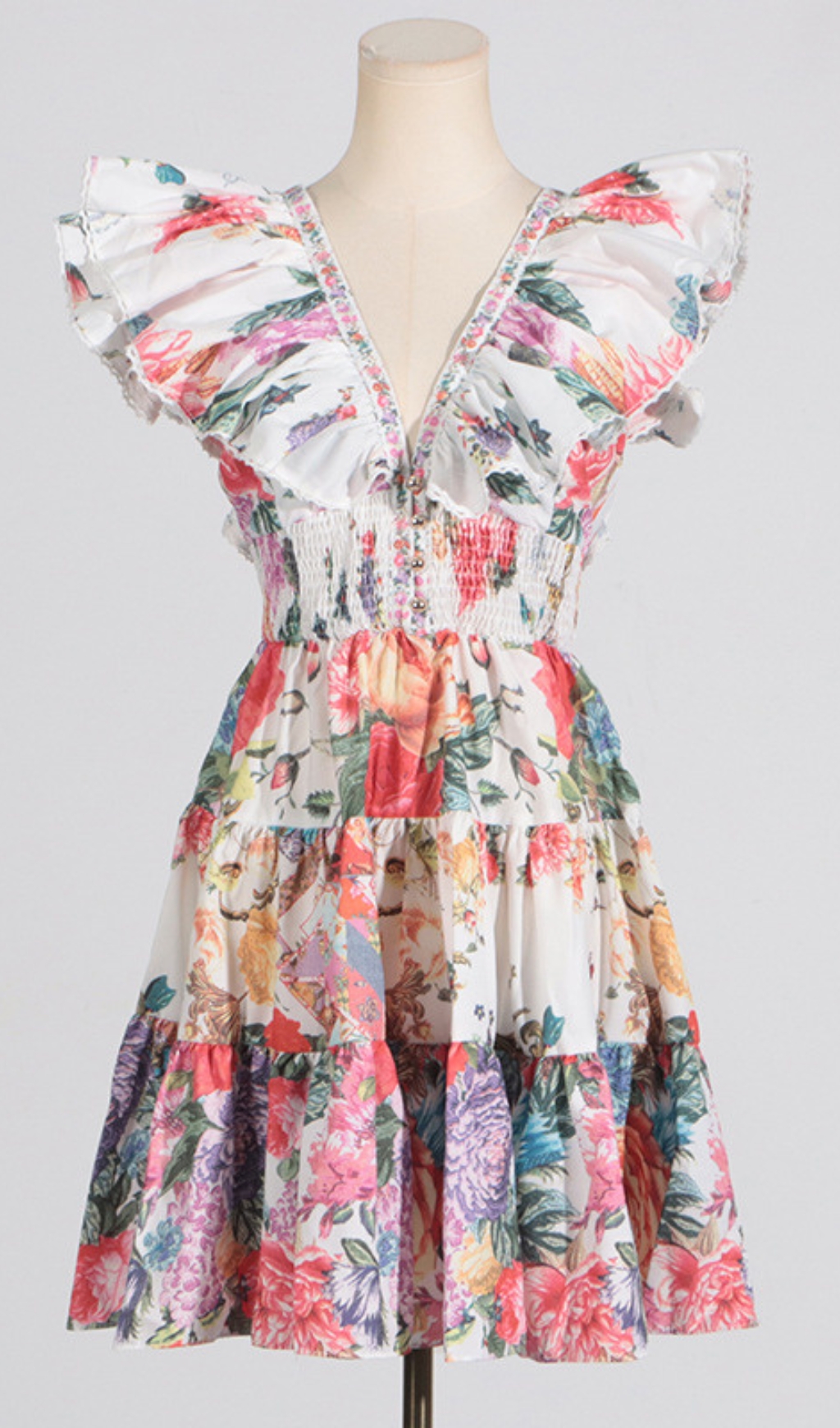 f63a2fc0b5760d6a1e4bd634f26220e2.jpg Fashionslee Women Cortez Floral V-Neck Mini Dress