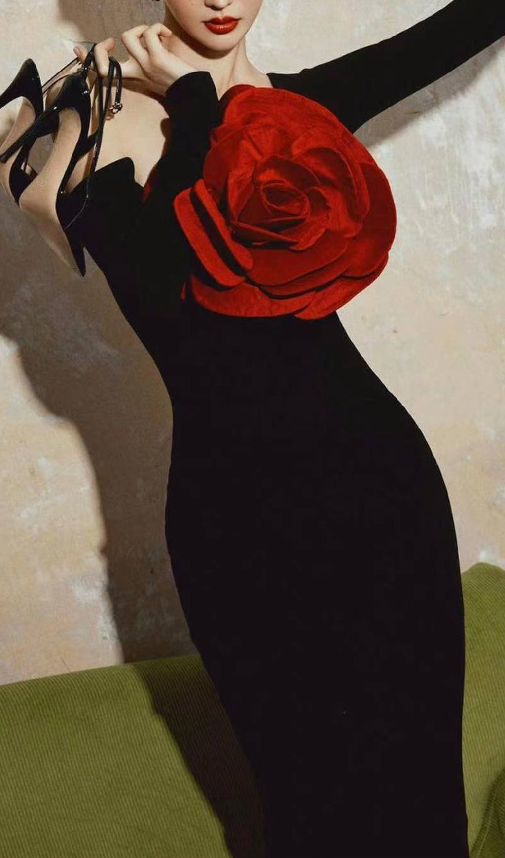 f7332ca7489c8b7a50bcf167cc43c8c6.jpeg Fashionslee Women Arlene Off Shoulder Red Flower Maxi Dress