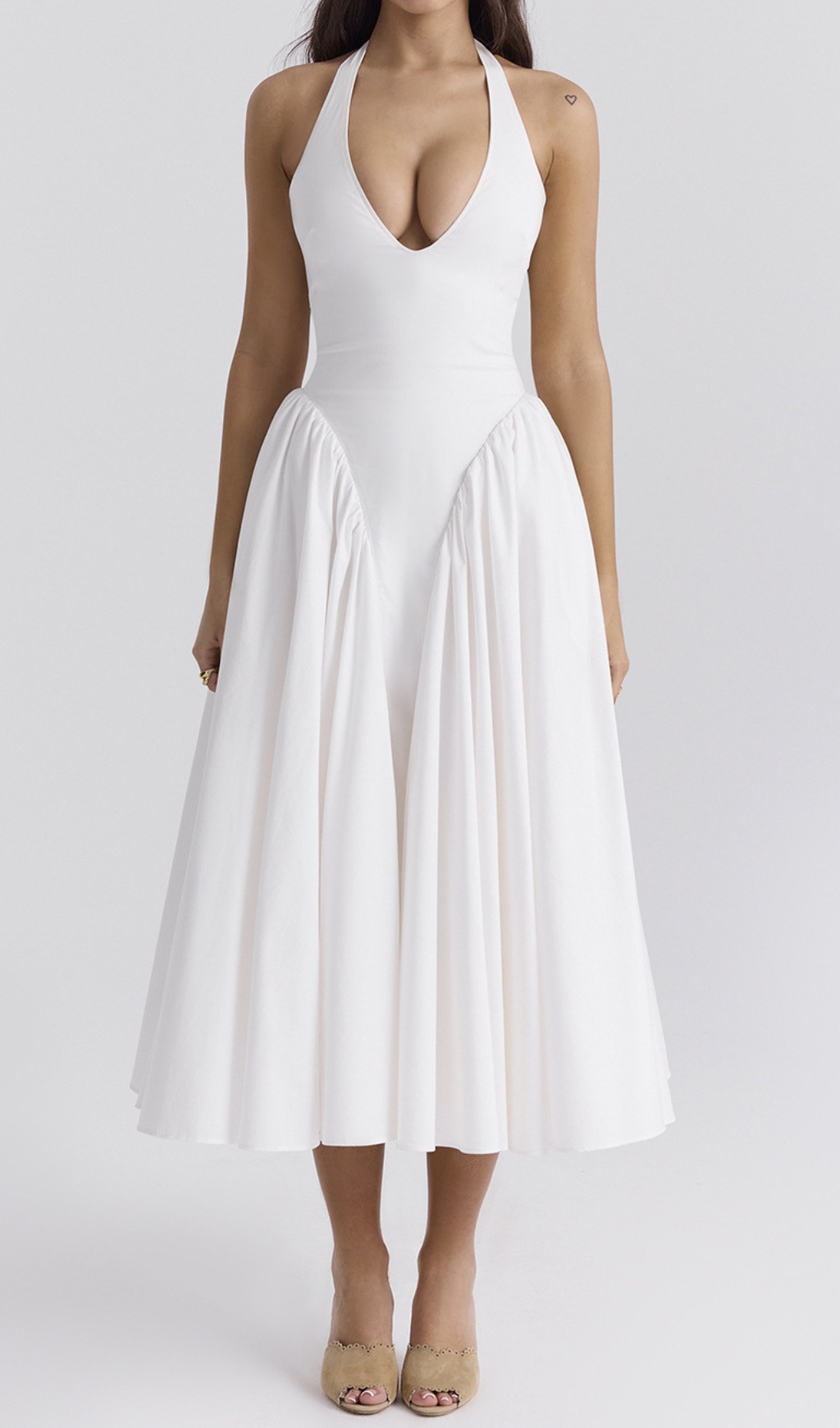 WHITE HALTER MIDI DRESS TRENDING AESTHETIC - OWNCI WHITE HALTER MIDI DRESS TRENDING AESTHETIC - OWNCI