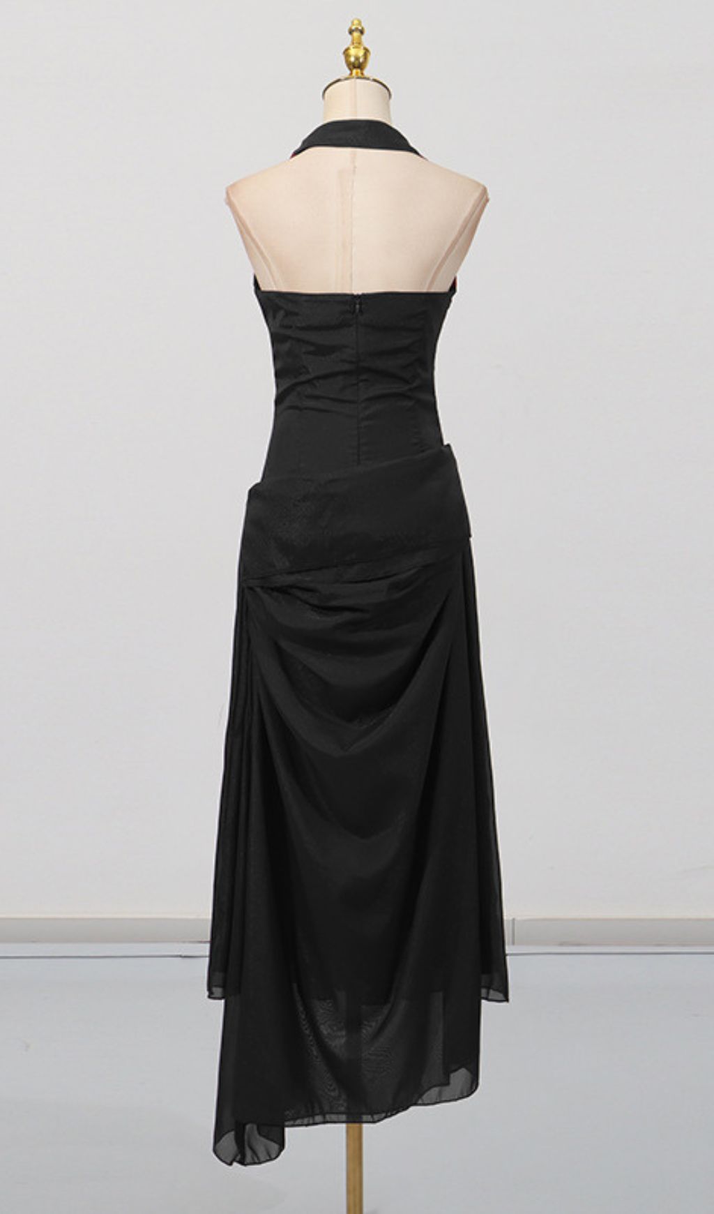 f76ba109ee70b7acfc2fe3f8346976f9.jpg Fashionslee Women Gibson Black Halter Maxi Dress