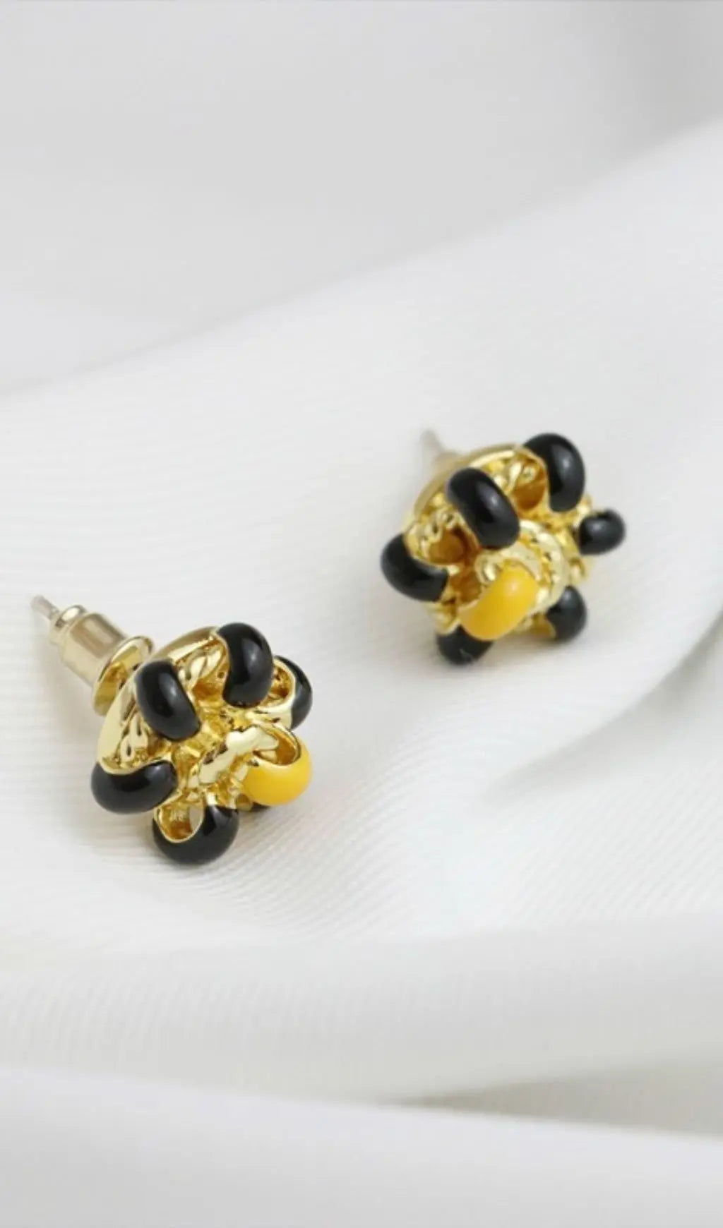 Fashionslee Women 18K Gold Enamel Flower Ear Studs - Black