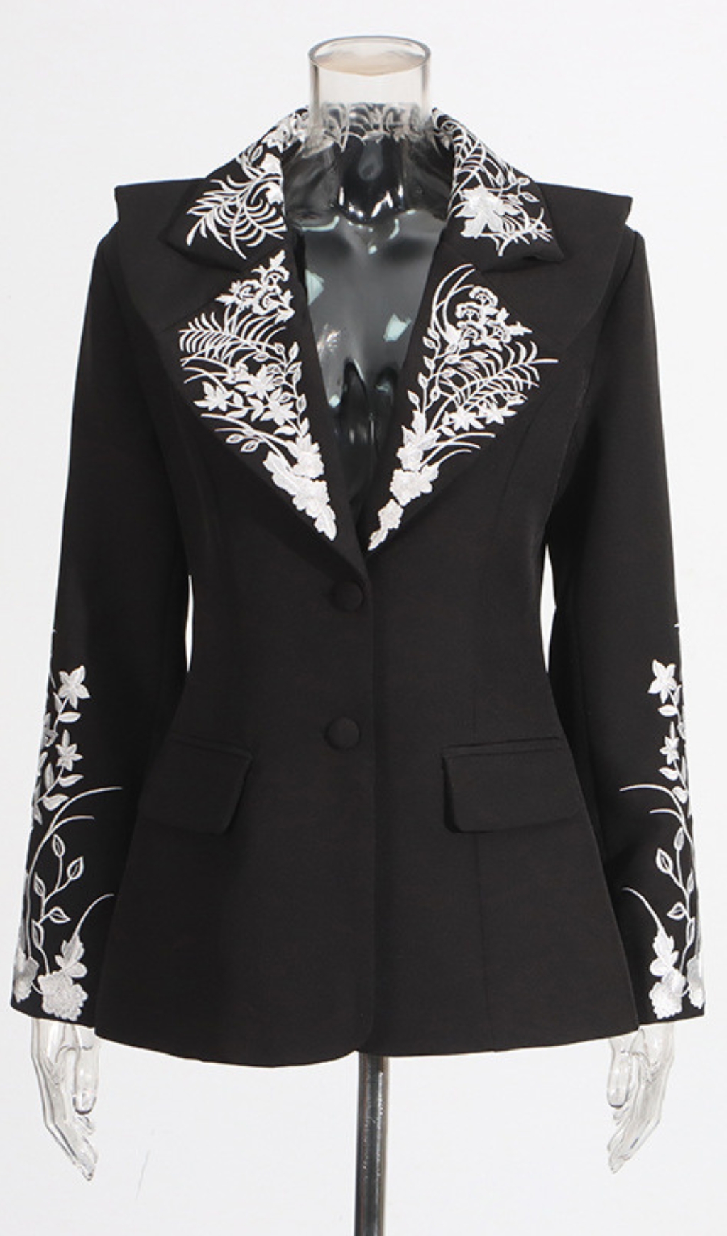 BLACK FLOWER BLAZER – TRENDING EMBROIDERED MUST-HAVE - OWNCI BLACK FLOWER BLAZER – TRENDING EMBROIDERED MUST-HAVE - OWNCI