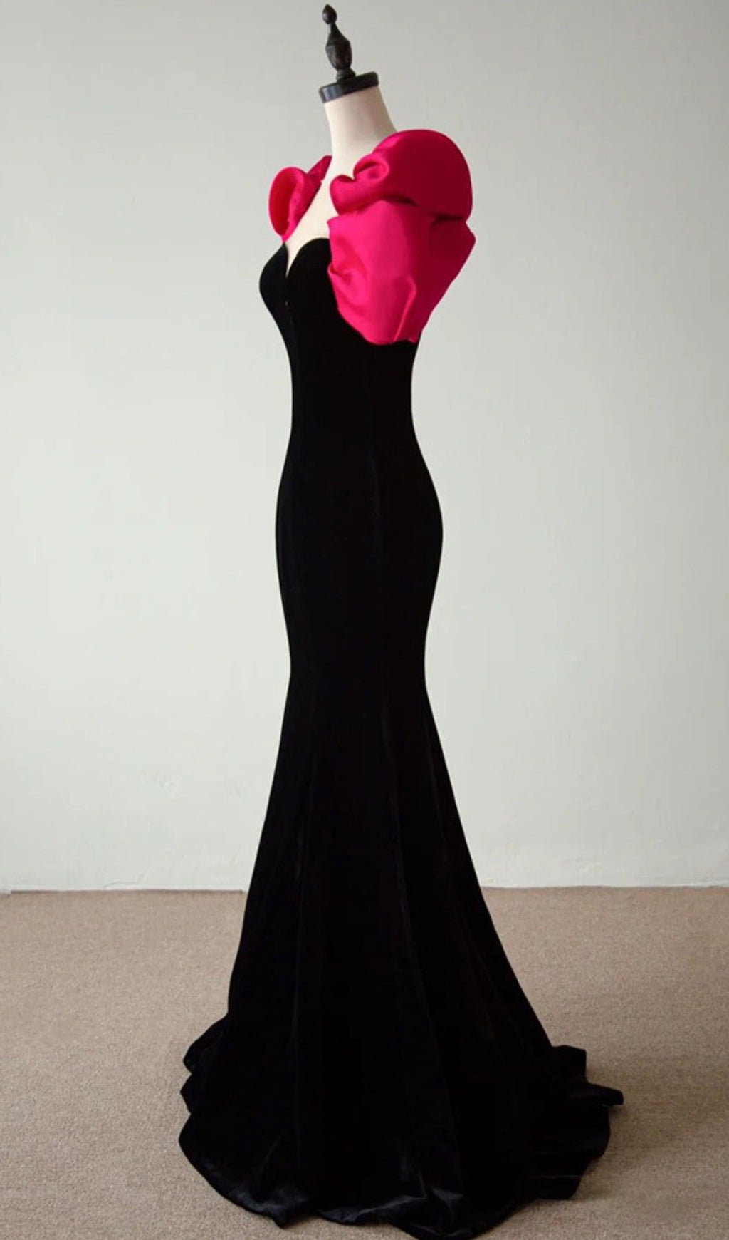 fa5b29c7e859de91e421e3dde0e12ee7.jpeg Fashionslee Women Red Puff Sleeve Black Maxi Dress
