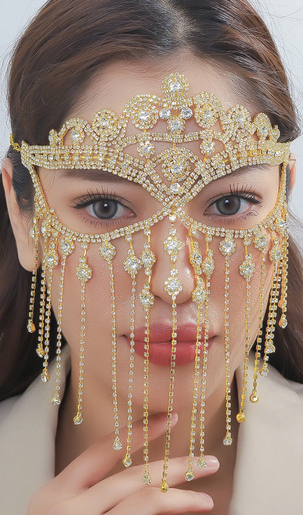 GOLD RHINESTONE TASSEL MASK – VIRAL AESTHETIC - OWNCI GOLD RHINESTONE TASSEL MASK – VIRAL AESTHETIC - OWNCI