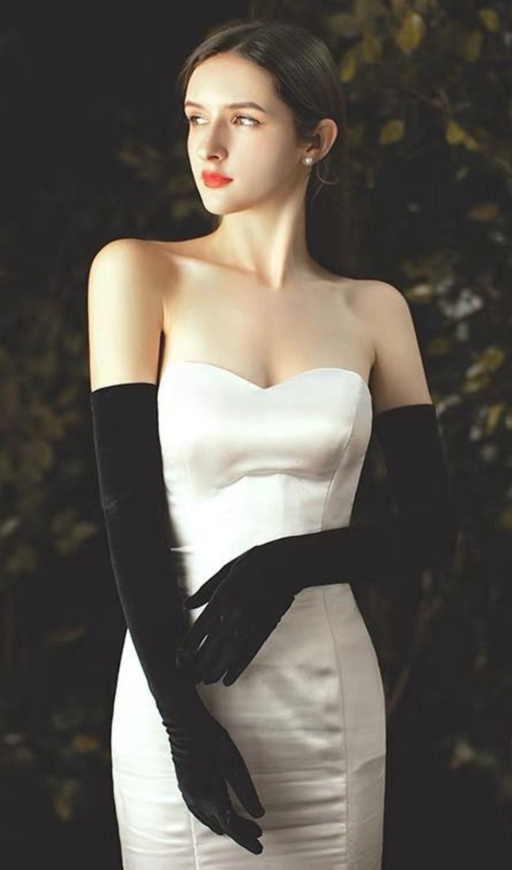 Fashionslee Women Black Velvet Gloves
