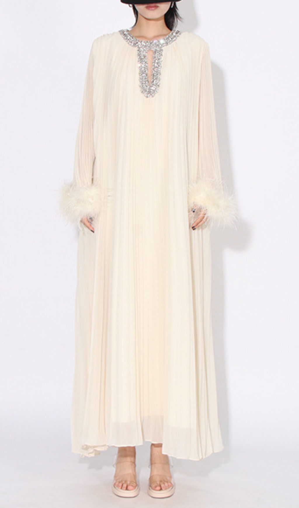 fd23b4abc332d10d756a5cd5898582e1.jpg Fashionslee Women Cierra Diamond Feather Long Sleeve Maxi Dress