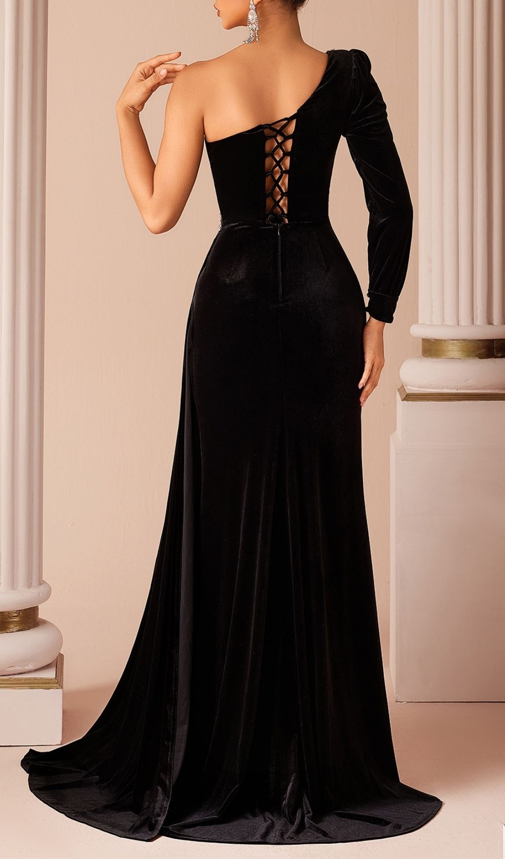 Fashionslee Women Kenley One-Shoulder Rhinestone Maxi Dress