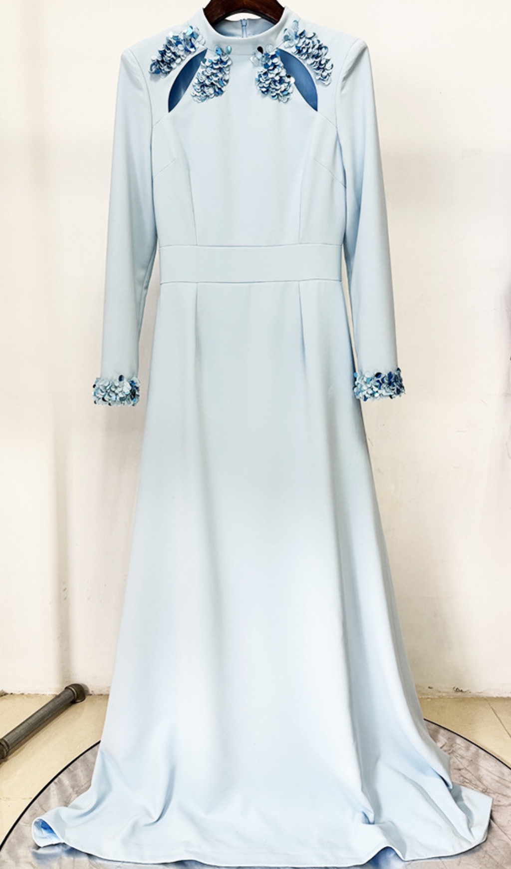 fdef25dd7e6ea494caf20c28e06915d5.jpg Fashionslee Women Euleta Sequin Embellished Long Sleeve Gown