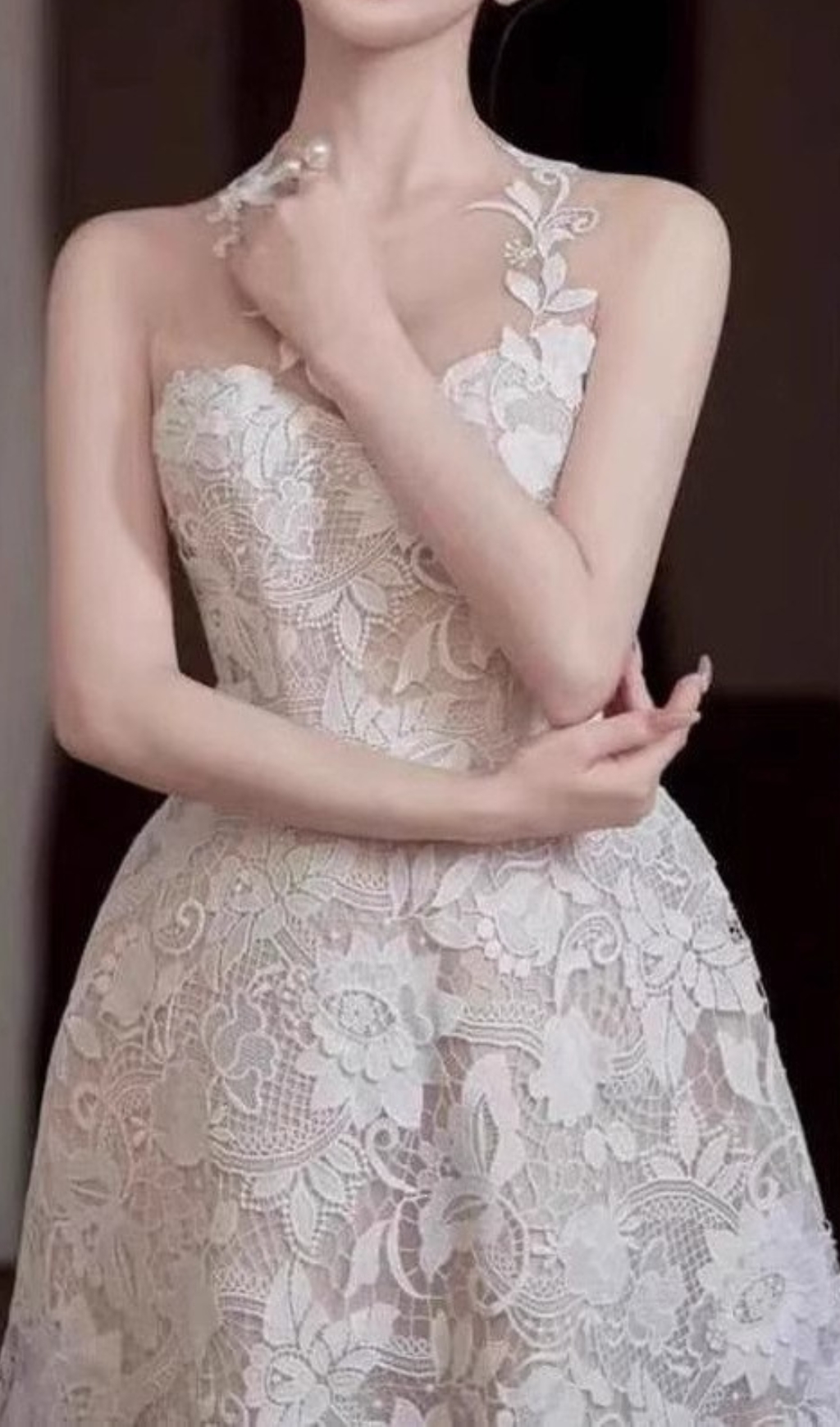 fe39e0fa4566513f078a4bf16c643a35.jpg Fashionslee Women Chanson White Flower Embroidery Midi Dress