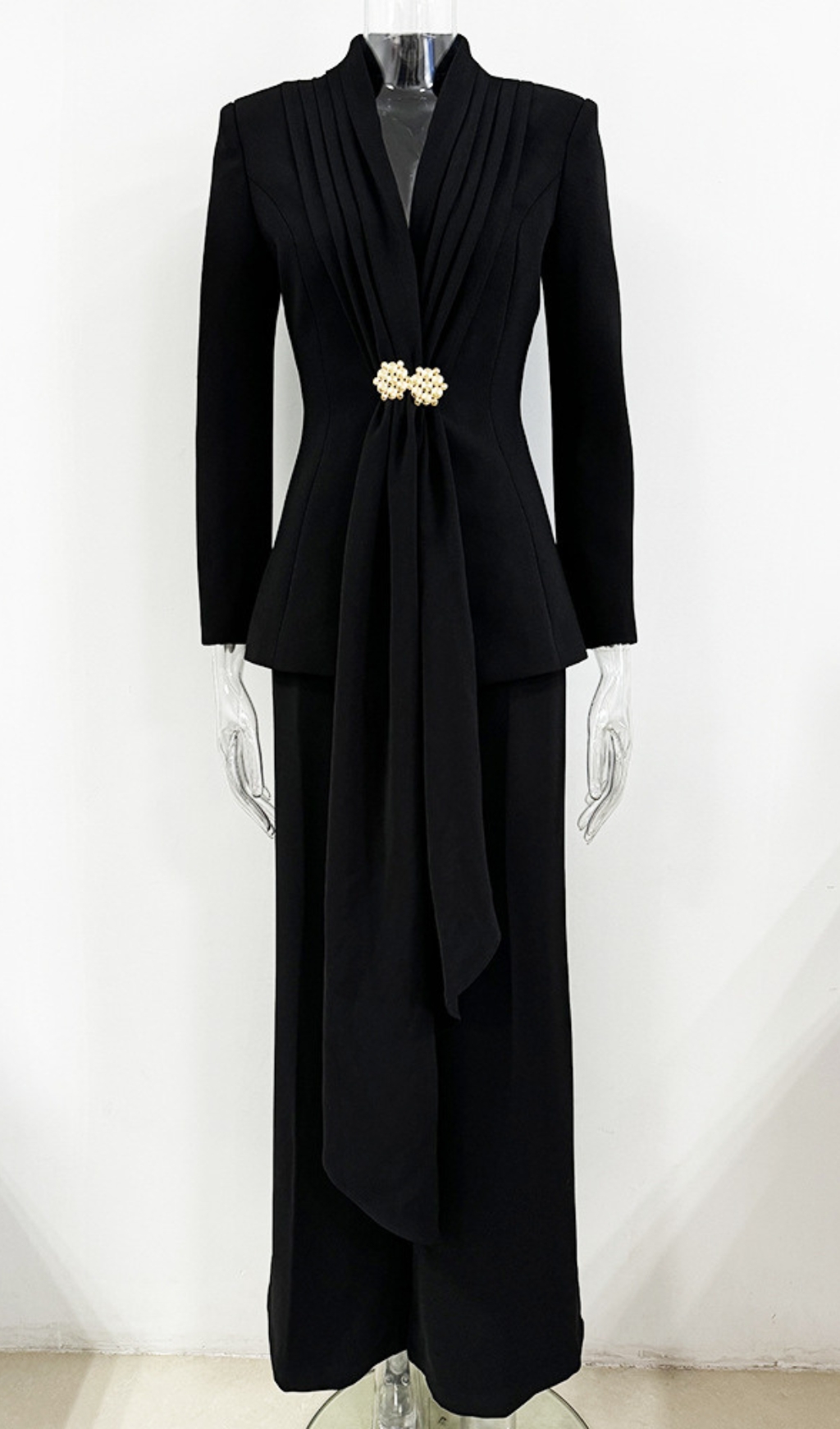 fea974e588e338e76d846b728214a875.jpg Fashionslee Women Bente Black Pleated Jacket & Trousers Set