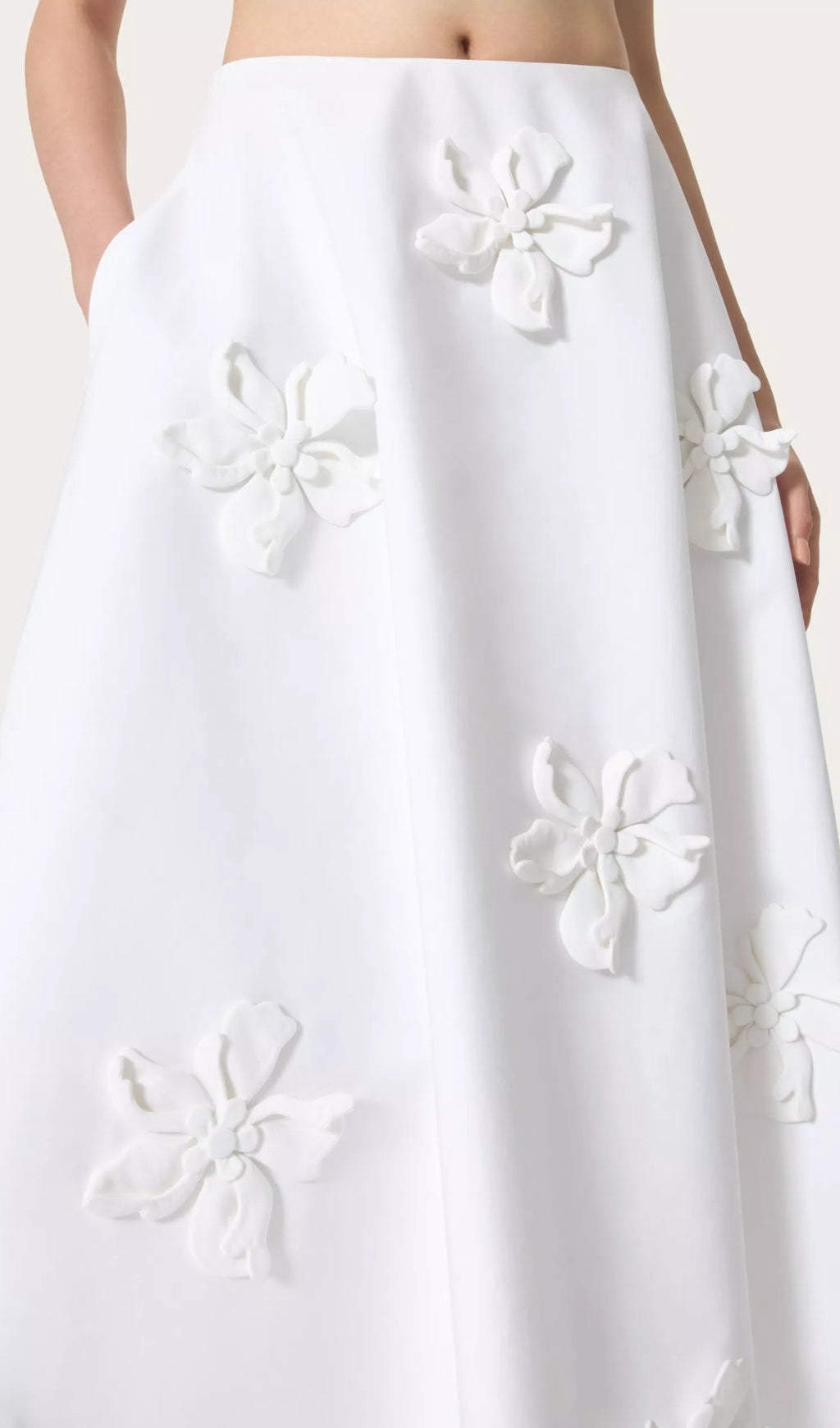 013bbd33aef496387ba7b0f61cf72387.jpeg Fashionslee Women Annissa White Embroidered Midi Skirt