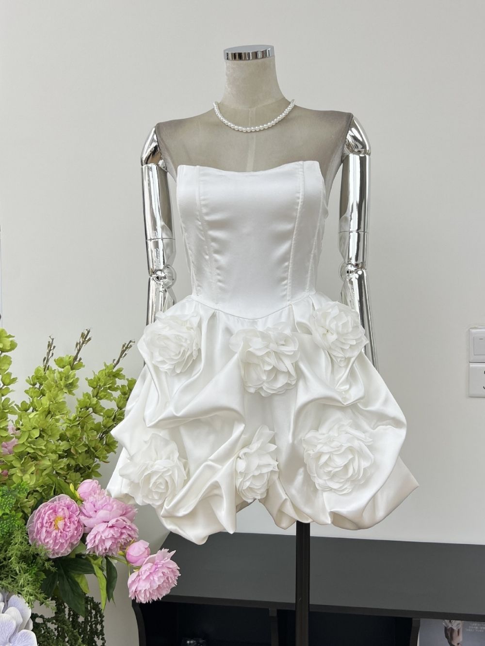 VIRAL STRAPLESS FLORAL MINI DRESS - OWNCI VIRAL STRAPLESS FLORAL MINI DRESS - OWNCI