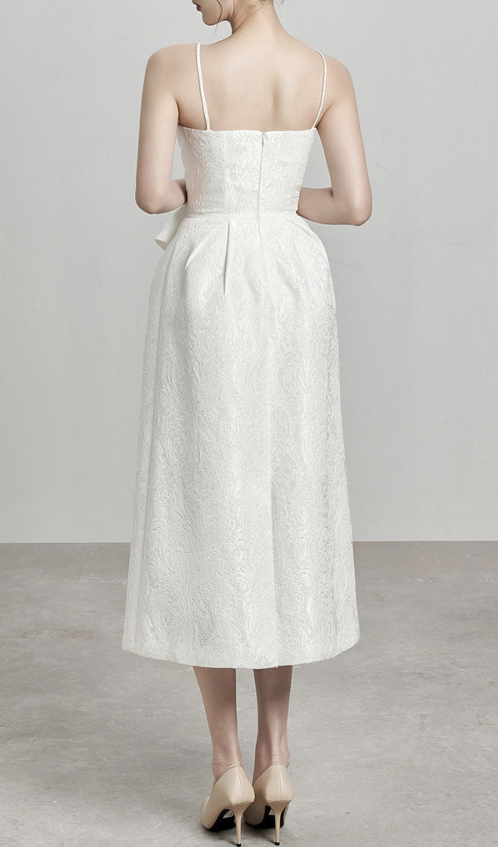 Fashionslee Women Arachne White Jacquard Midi Dress