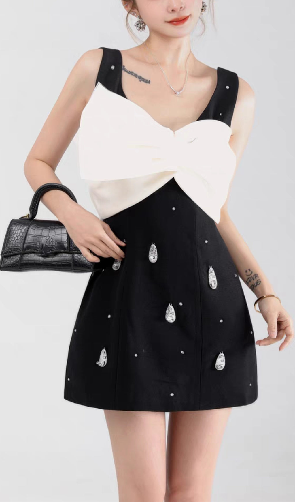 Fashionslee Women Alegria Bow Sleeveless Mini Dress