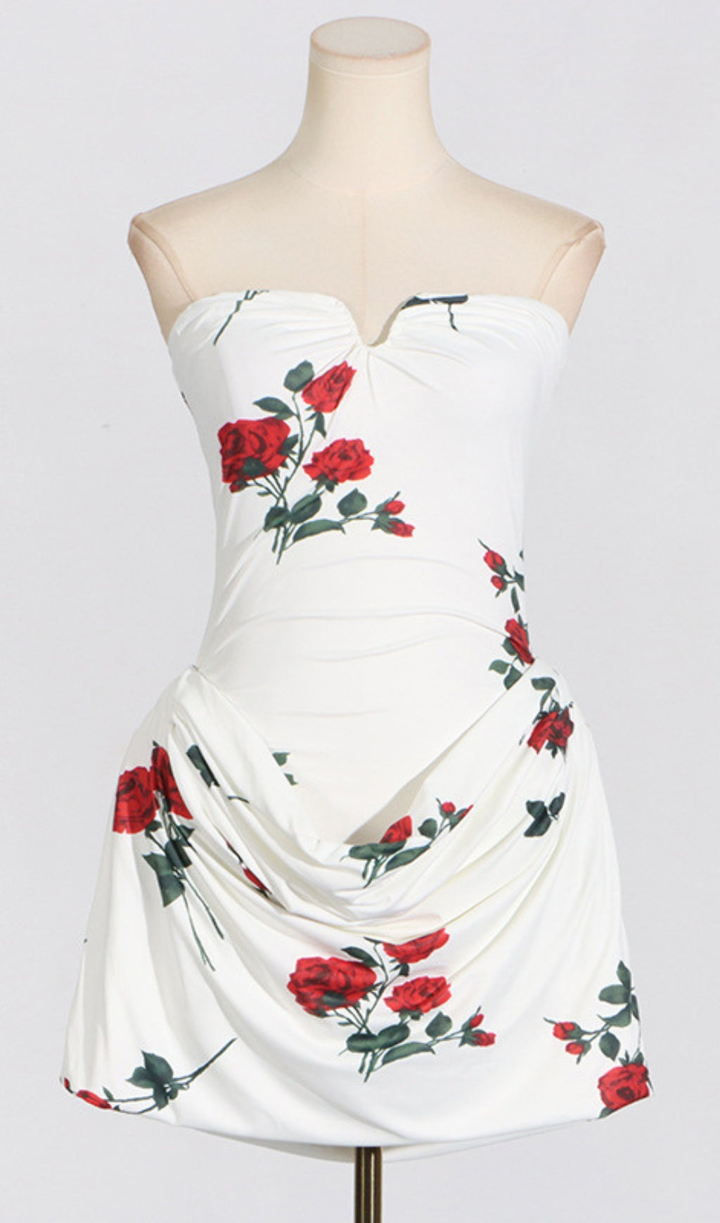 18b7477b9f9c0c821cb3134aae3b5e32.jpeg Fashionslee Women Averie Strapless Ruched Mini Dress