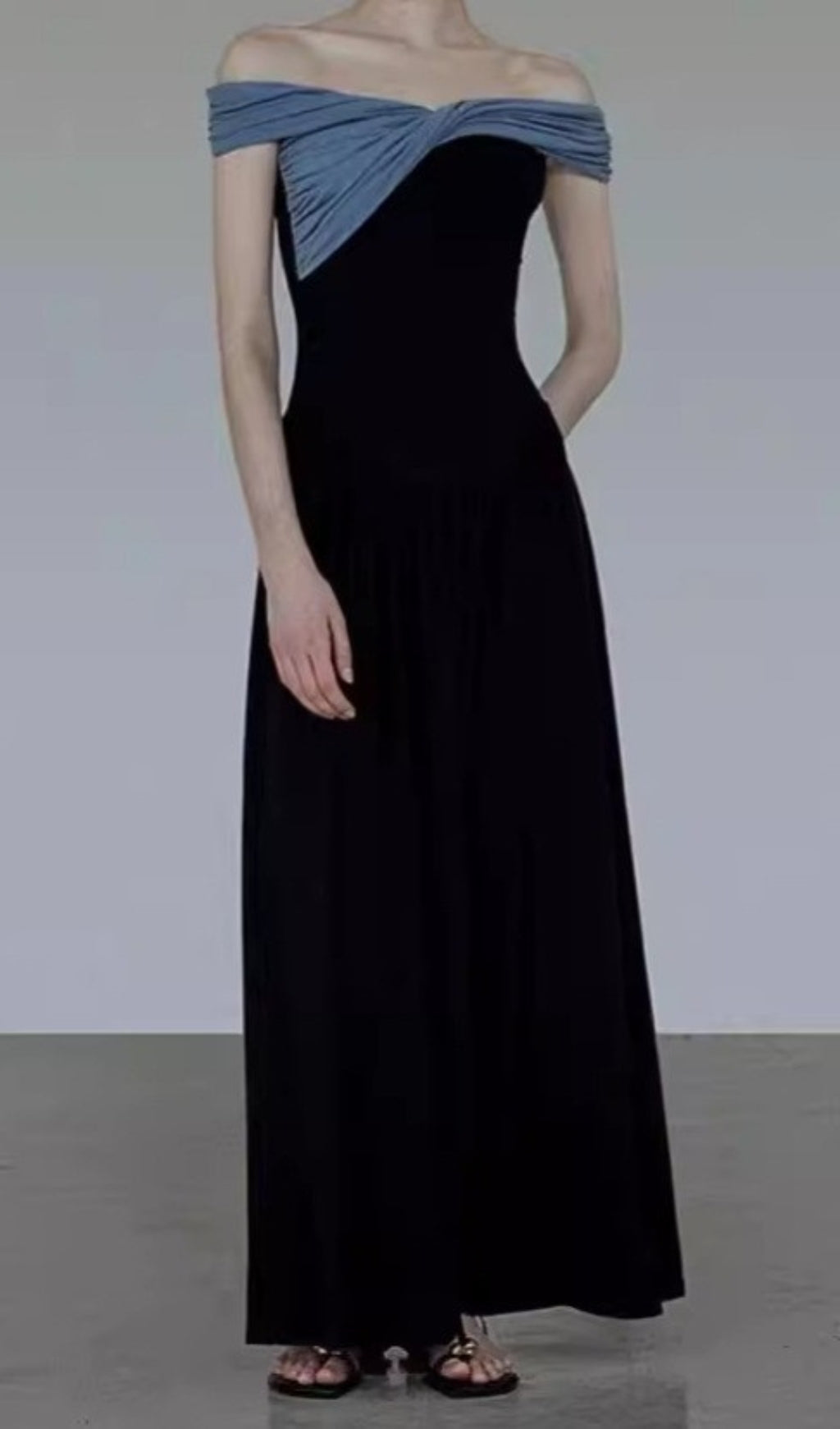 Fashionslee Women Aurai Contrast Color Knit Maxi Dress