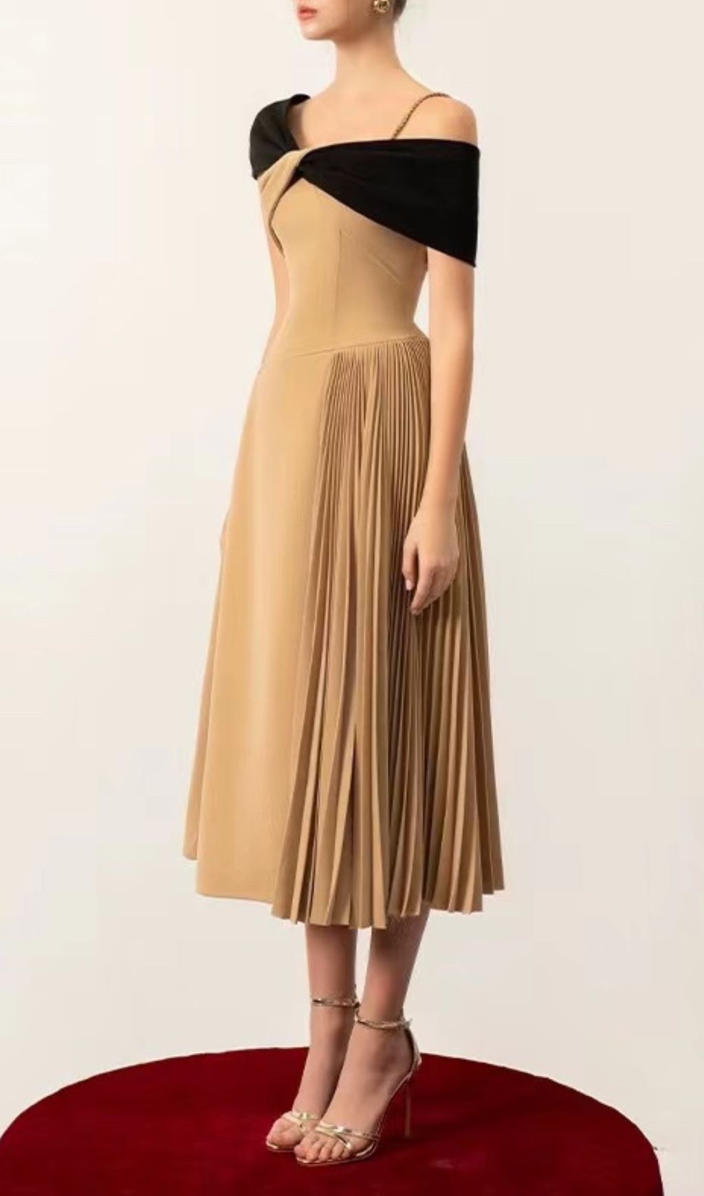 1f42e60f87bb6c53145753c790995c14.jpg Fashionslee Women Ariuna Cross Shoulder Midi Dress