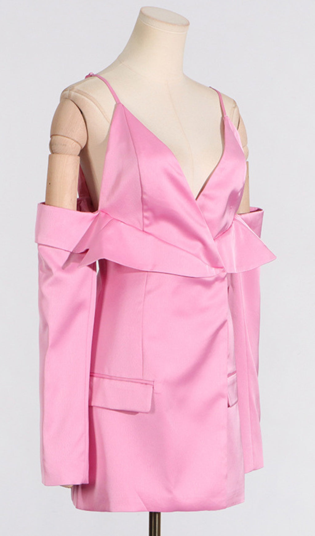 1fe72e991245acf4666578707b45d508.jpeg Fashionslee Women Aurera Pink Off Shoulder Mini Blazer Dress
