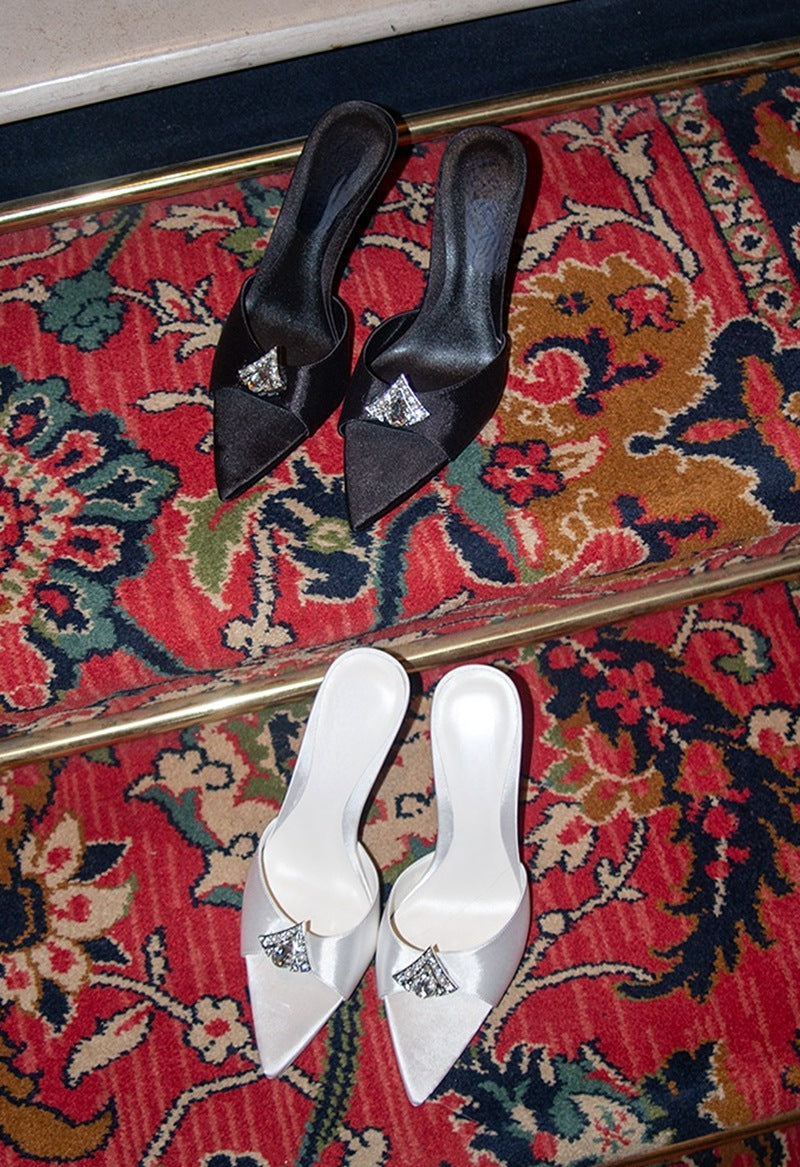 Fashionslee Women Apikalia Diamond Heels