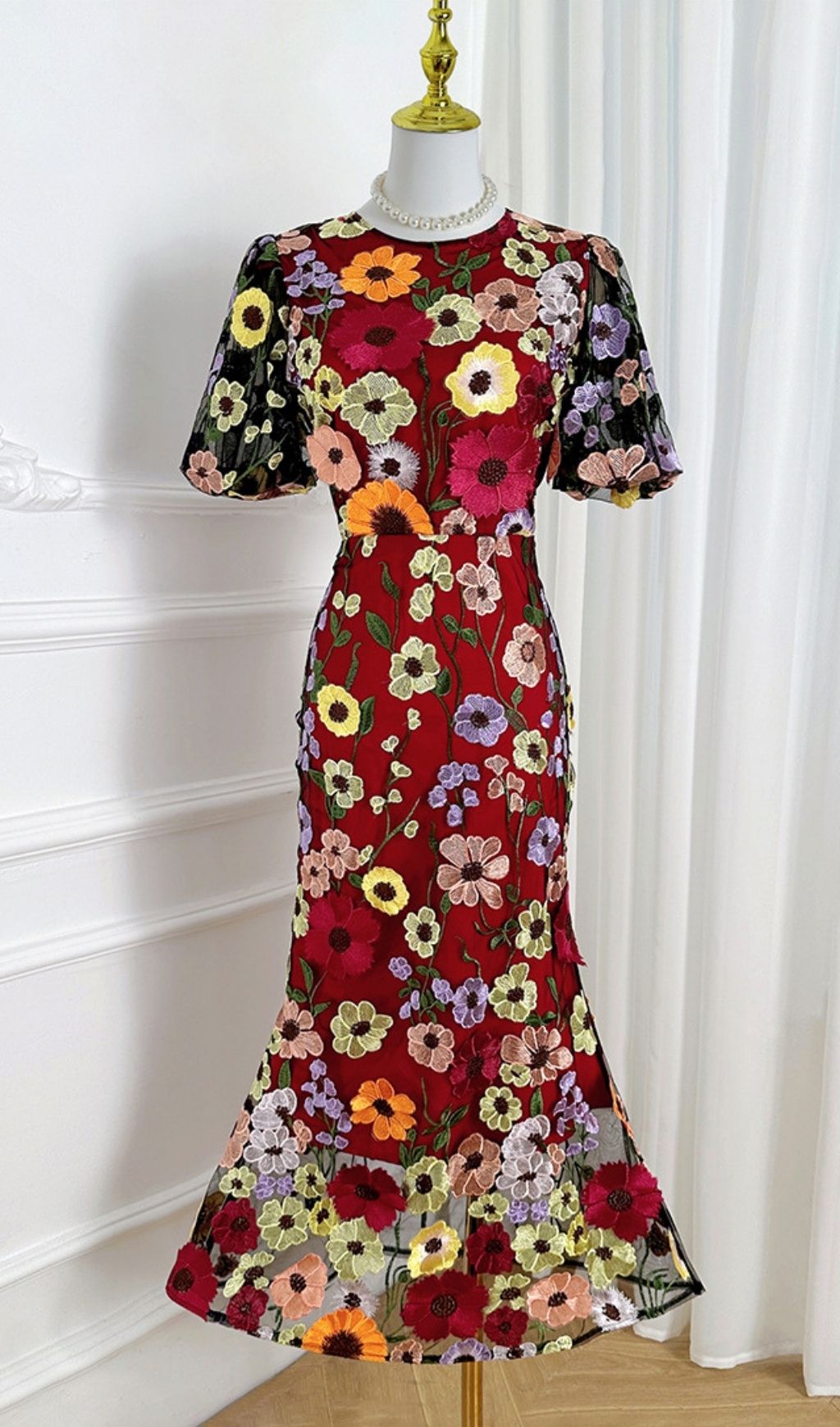 2718eb829eb922e51fa129790ca543ca.jpg Fashionslee Women Kura Puff Sleeve Flower Embroidery Midi Dress