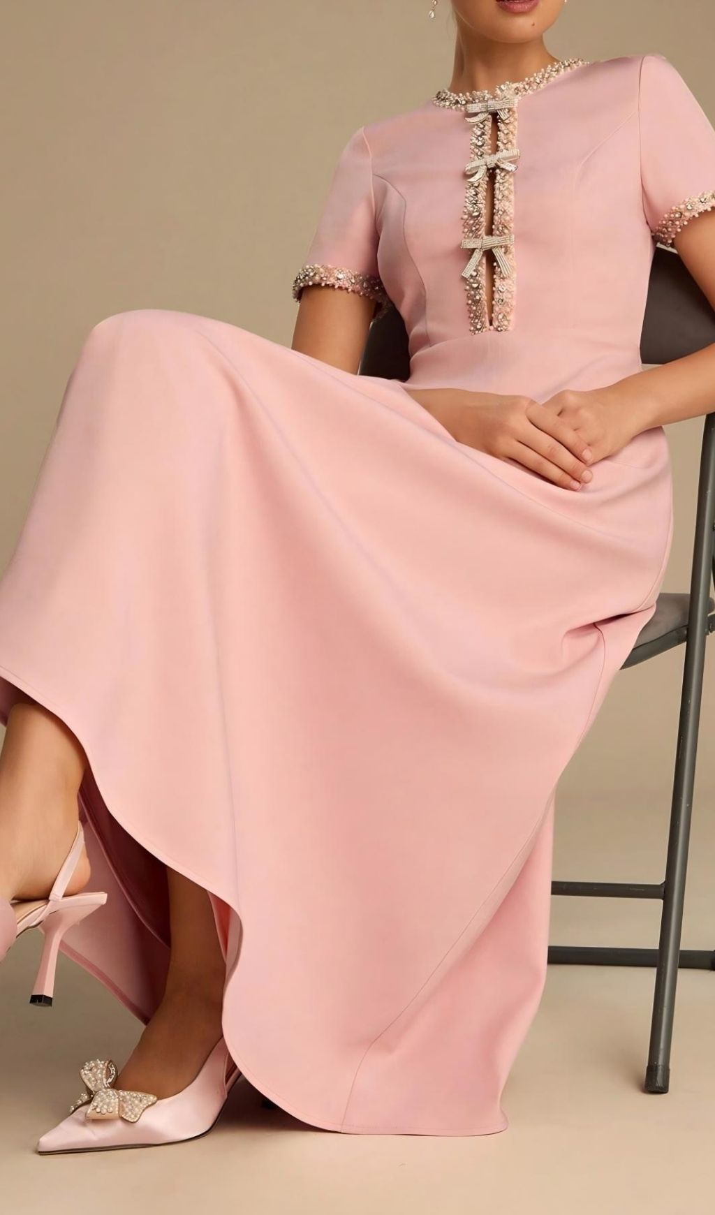 329eae575bcf266c5b70c93a2be0cd9c.jpg Fashionslee Women Laney Pink Bow Embellished Midi Dress