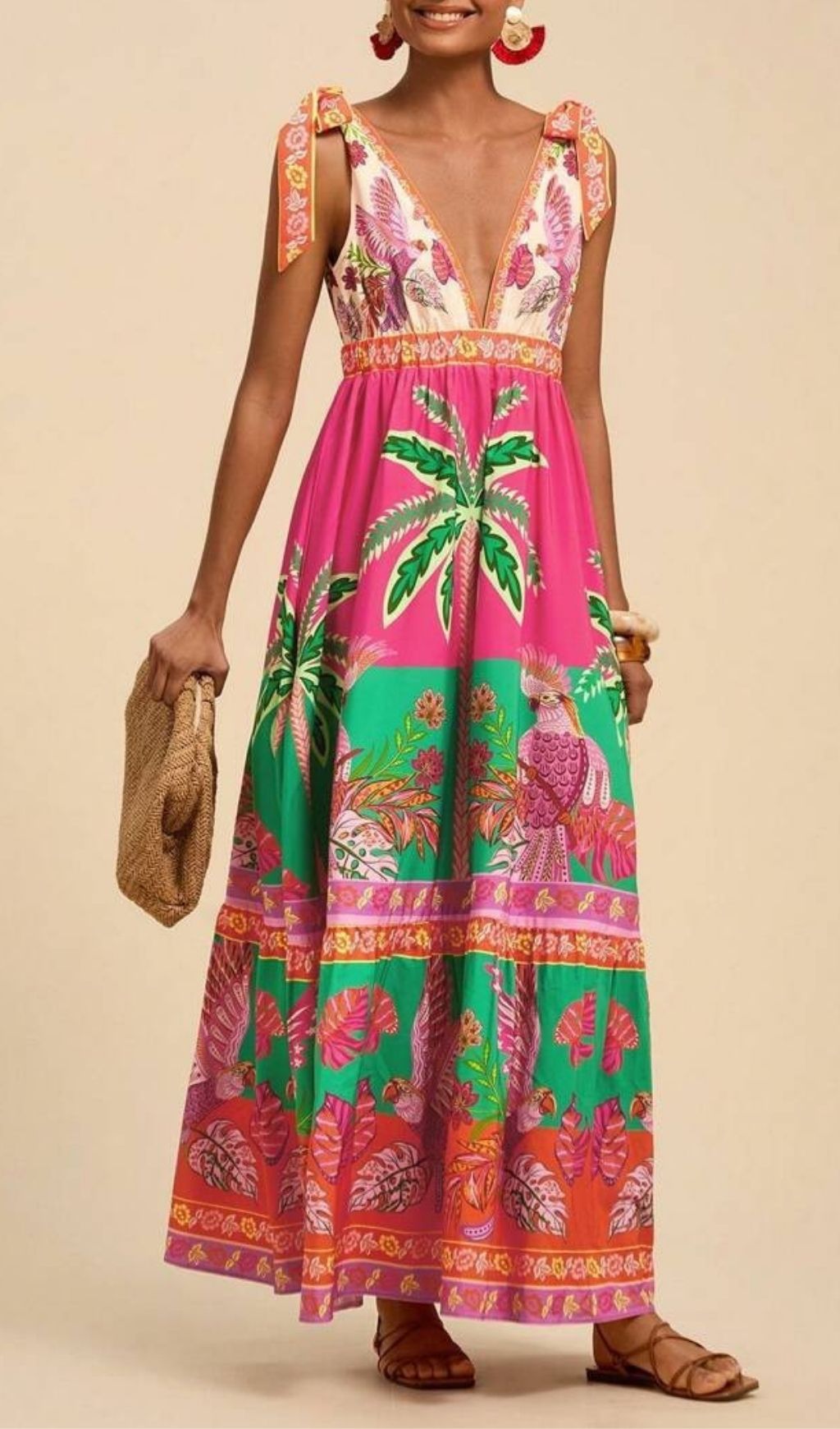 33fc4b63a83c20a45e90d929fc2ad4f6.jpg Fashionslee Women Laken Printed V-Neck Maxi Dress