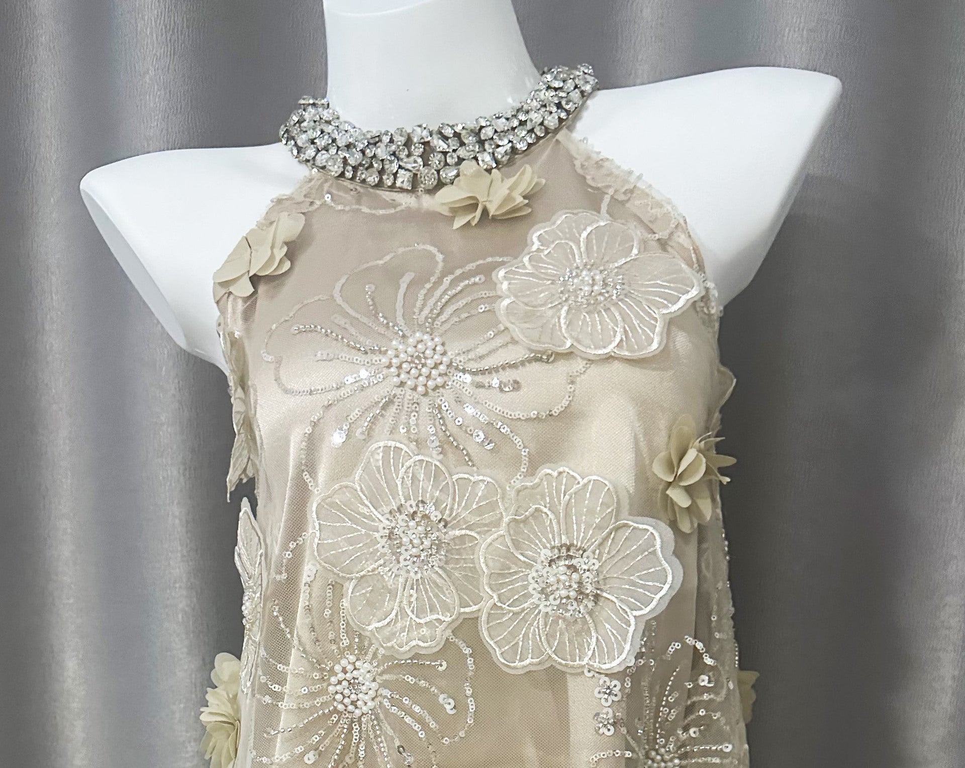 3ec61a9778e5888483347888fde7fc4c.jpeg Fashionslee Women Arsinoe Flower Embellished Mini Dress