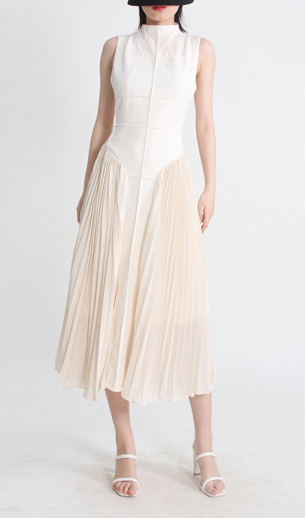 4349b897baa59912006a025a292c3ba2.jpeg Fashionslee Women Aulelei Sleeveless Pleated Midi Dress