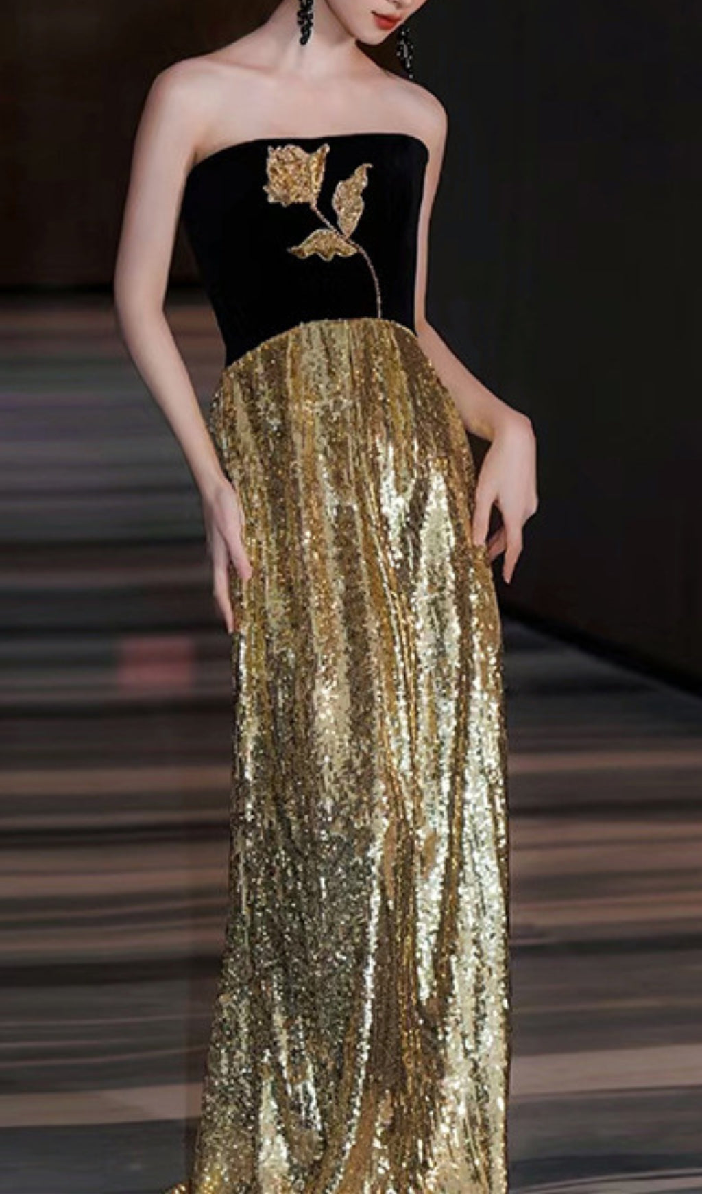 5bf955db670ec7e0d9673a9aaa92af61.jpeg Fashionslee Women Aiyanna Sequin Flower Maxi Dress